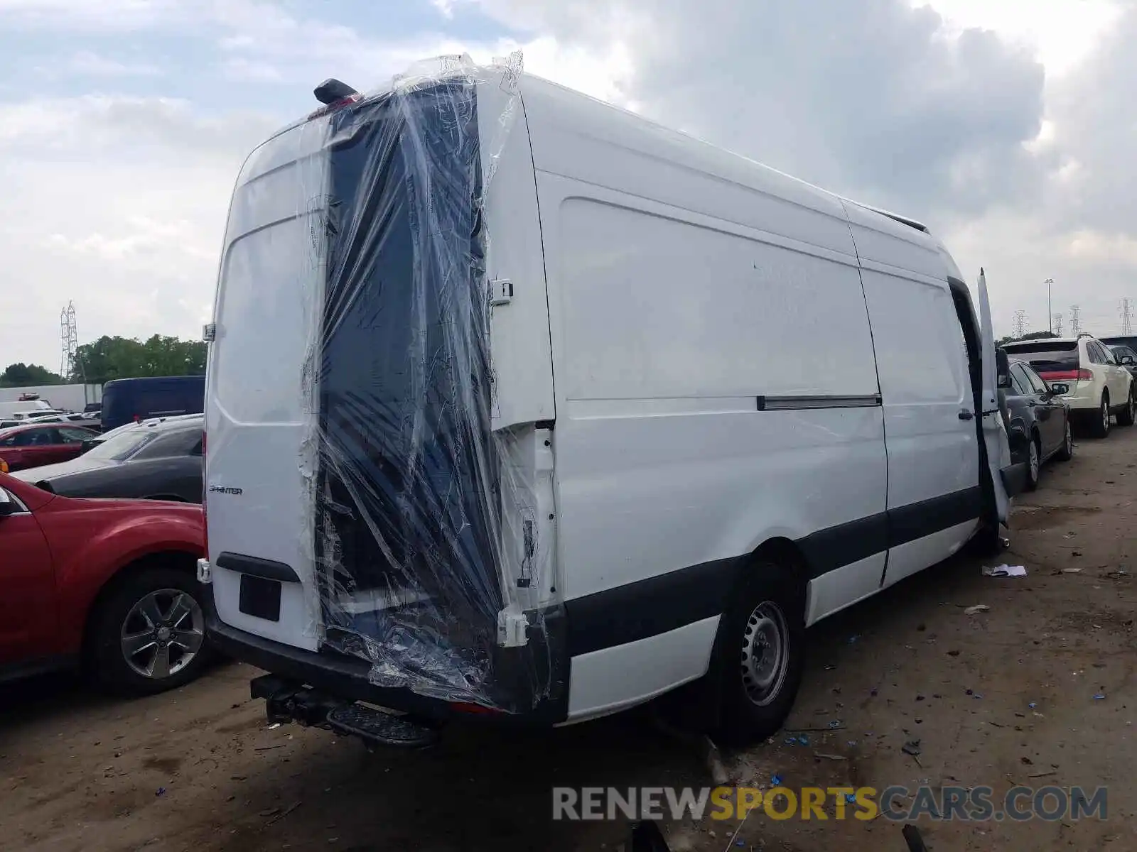 4 Фотография поврежденного автомобиля WD3PF1CD5KP025014 MERCEDES-BENZ SPRINTER 2019