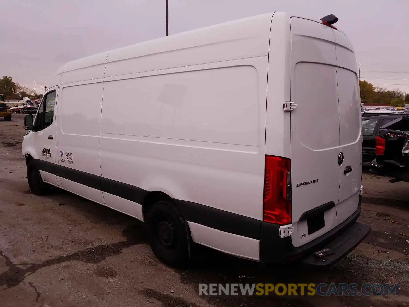 3 Фотография поврежденного автомобиля WD3PF1CD6KP170983 MERCEDES-BENZ SPRINTER 2019