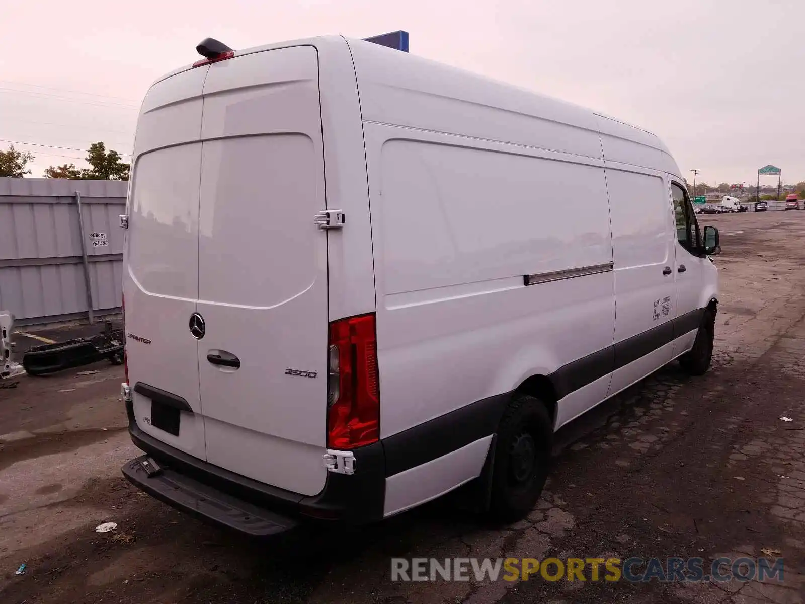 4 Photograph of a damaged car WD3PF1CD6KP170983 MERCEDES-BENZ SPRINTER 2019