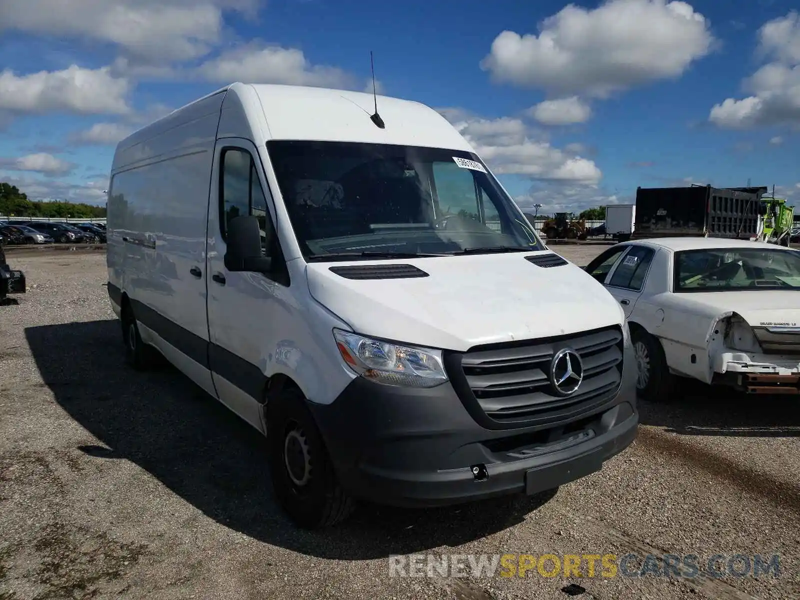 1 Фотография поврежденного автомобиля WD3PF1CD9KP048649 MERCEDES-BENZ SPRINTER 2019