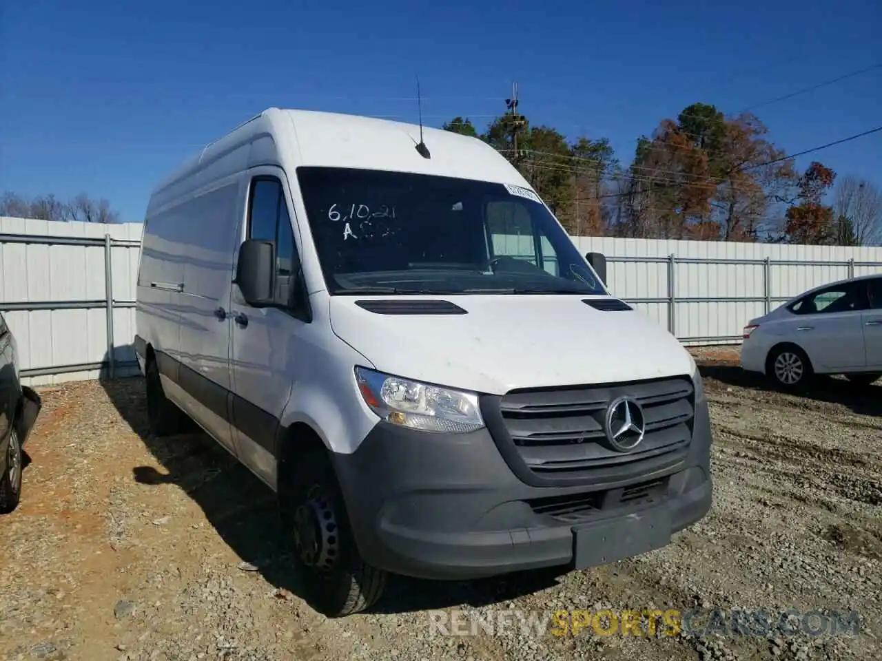 1 Photograph of a damaged car WD3PF4CC8KP046111 MERCEDES-BENZ SPRINTER 2019