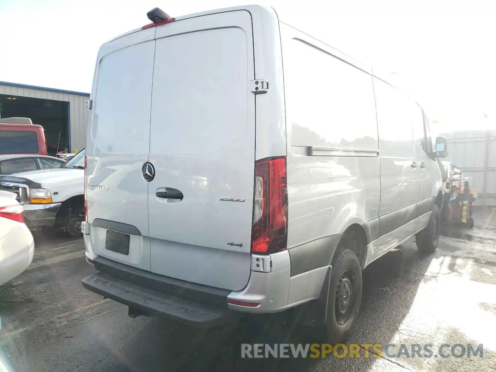 4 Фотография поврежденного автомобиля WD4FF0CD3KP179562 MERCEDES-BENZ SPRINTER 2019