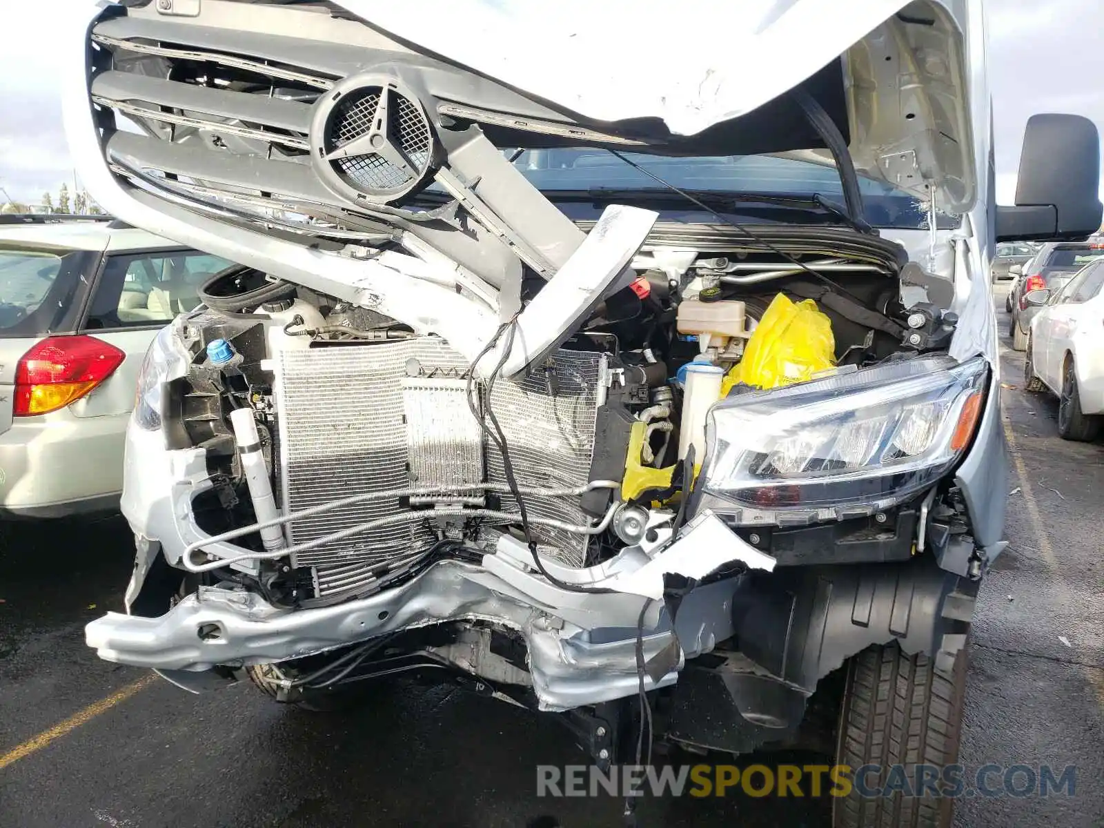 9 Photograph of a damaged car WD4FF0CD3KP179562 MERCEDES-BENZ SPRINTER 2019