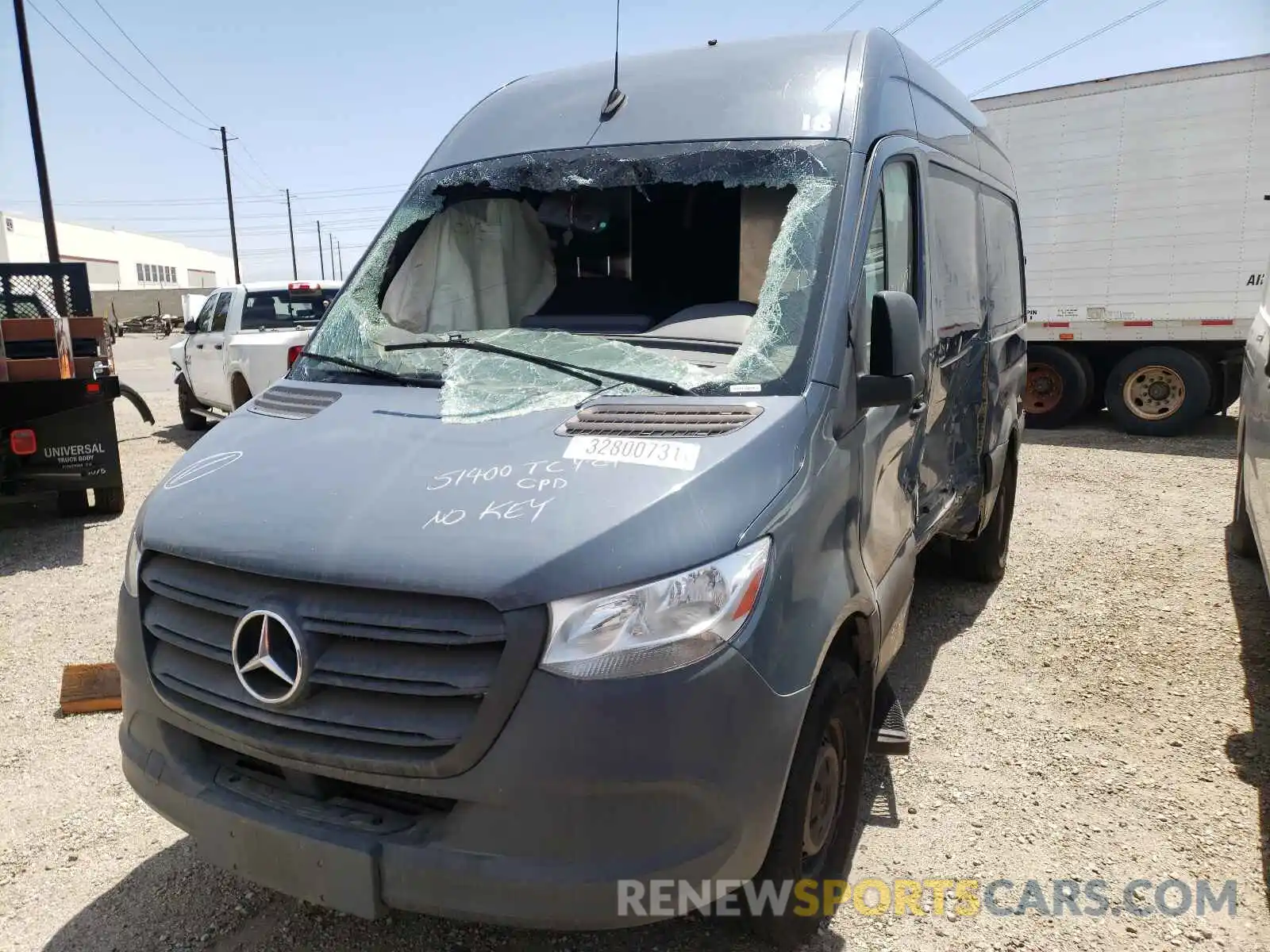 2 Photograph of a damaged car WD4PF0CD0KP042549 MERCEDES-BENZ SPRINTER 2019