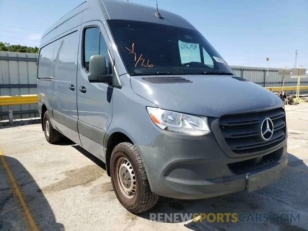 1 Фотография поврежденного автомобиля WD4PF0CD0KP064065 MERCEDES-BENZ SPRINTER 2019