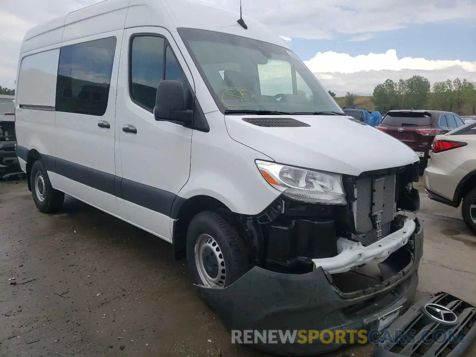 1 Photograph of a damaged car WD4PF0CD0KP085014 MERCEDES-BENZ SPRINTER 2019