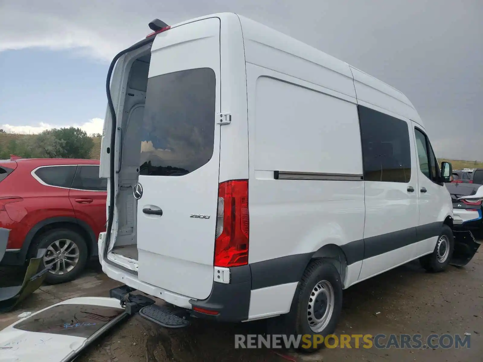 4 Фотография поврежденного автомобиля WD4PF0CD0KP085014 MERCEDES-BENZ SPRINTER 2019