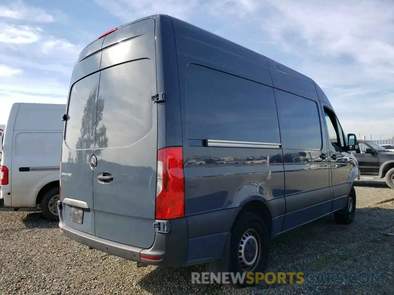 4 Фотография поврежденного автомобиля WD4PF0CD0KP094845 MERCEDES-BENZ SPRINTER 2019