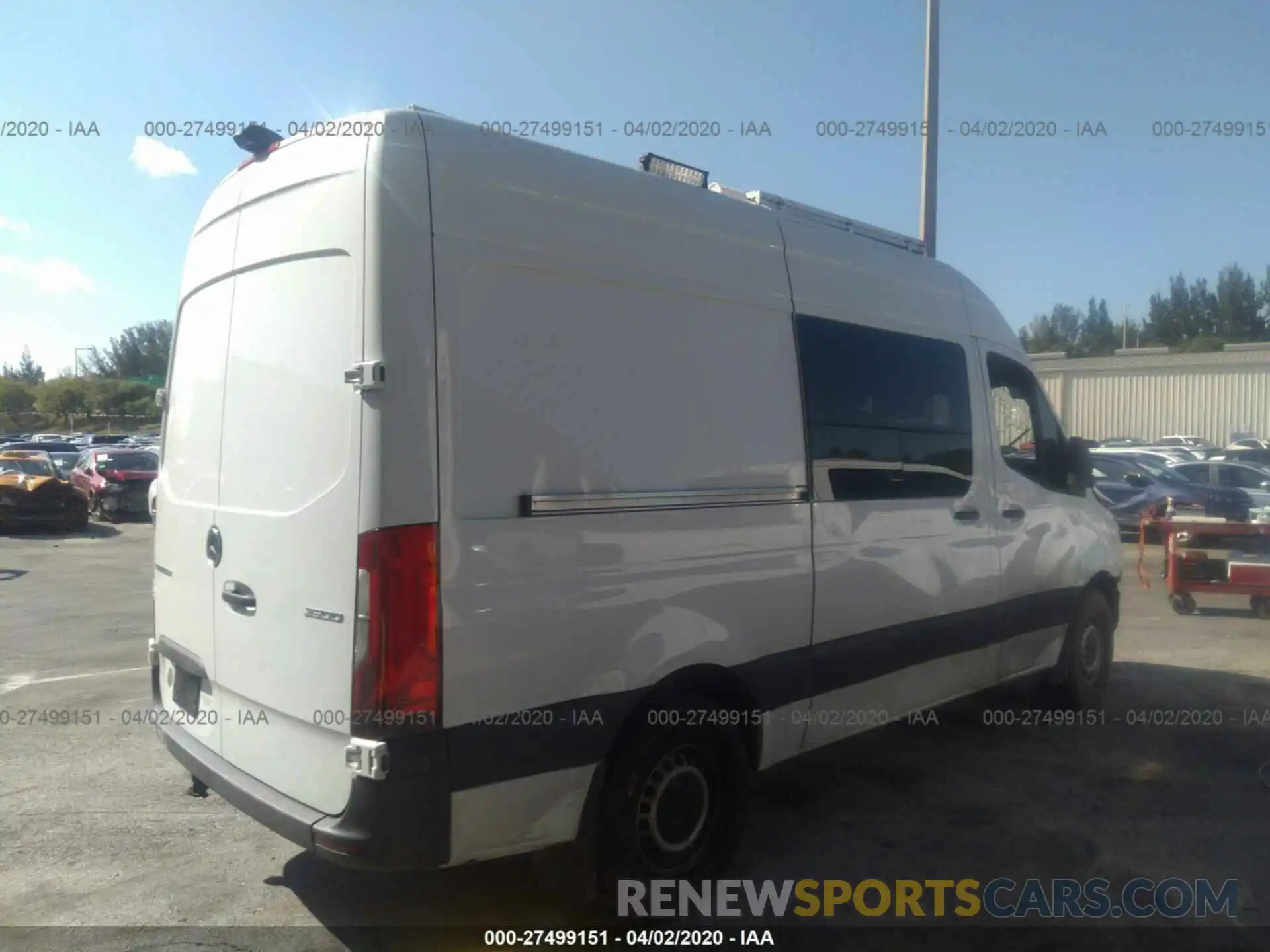 4 Фотография поврежденного автомобиля WD4PF0CD1KP028840 MERCEDES-BENZ SPRINTER 2019