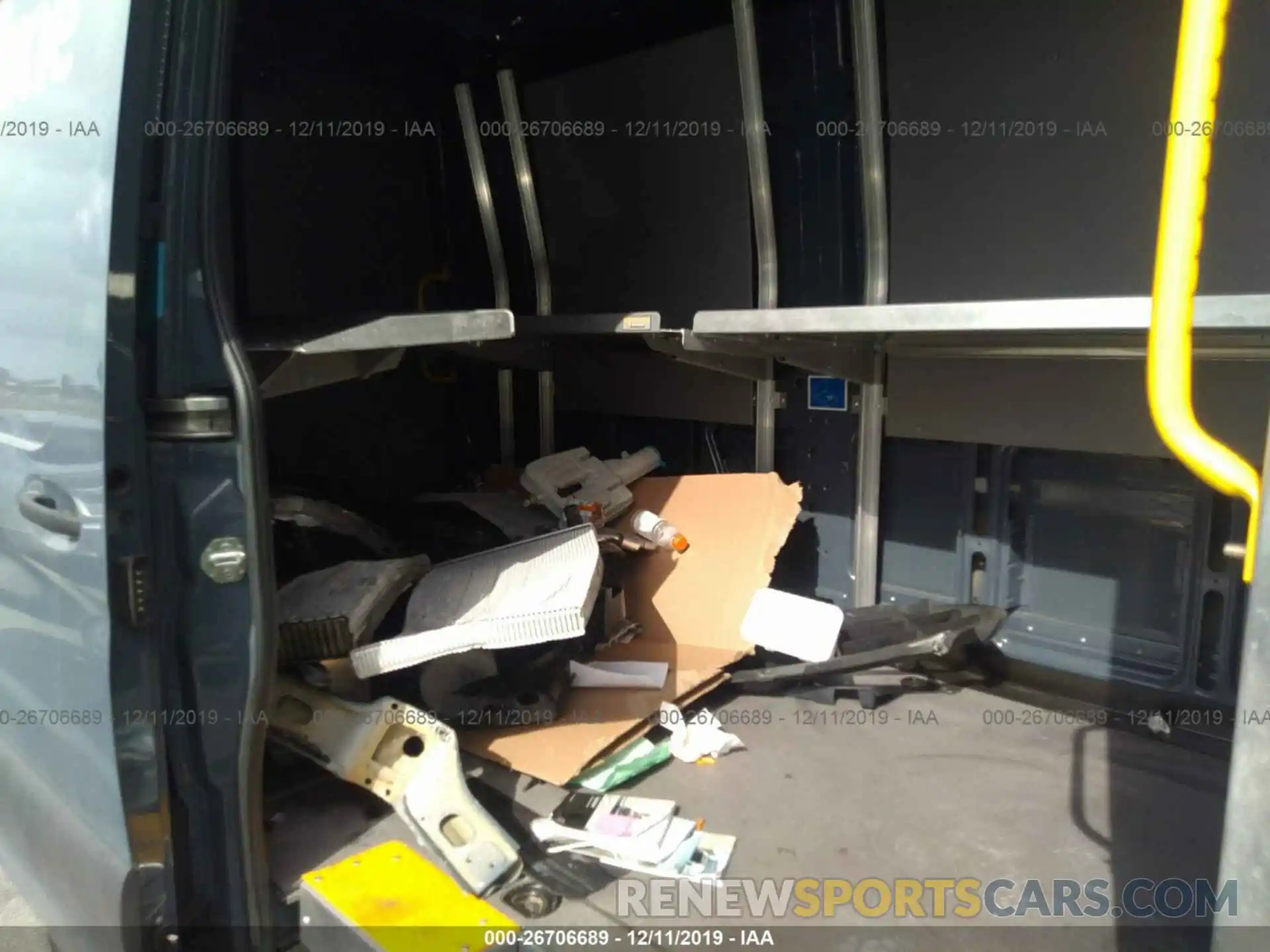 8 Фотография поврежденного автомобиля WD4PF0CD1KP035643 MERCEDES-BENZ SPRINTER 2019