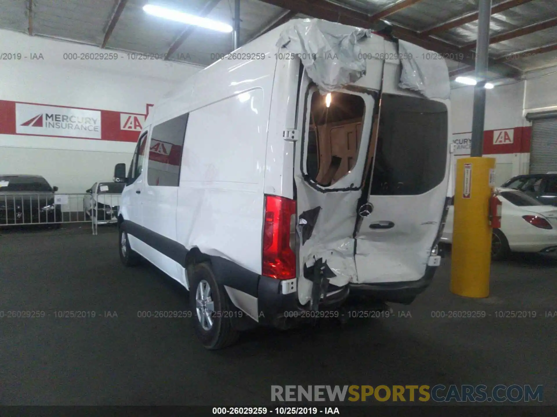 3 Фотография поврежденного автомобиля WD4PF0CD1KP051907 MERCEDES-BENZ SPRINTER 2019