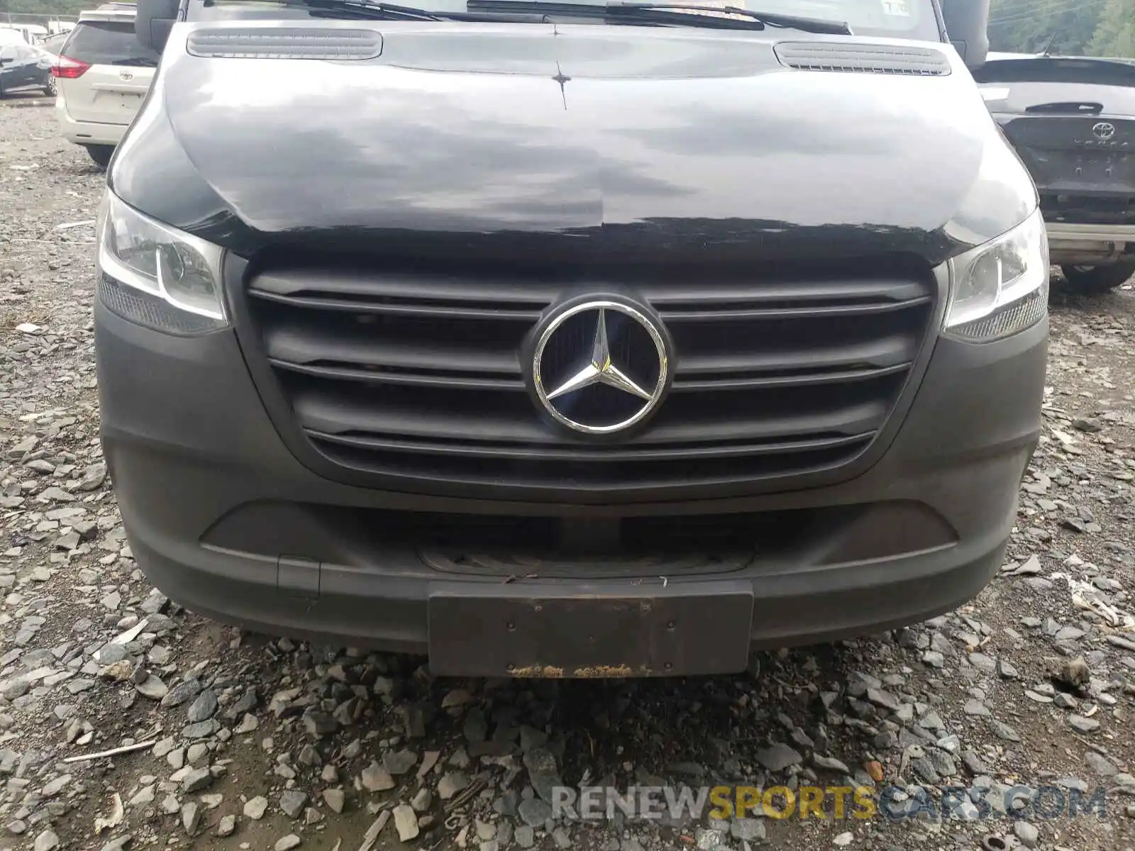 9 Photograph of a damaged car WD4PF0CD1KP090464 MERCEDES-BENZ SPRINTER 2019