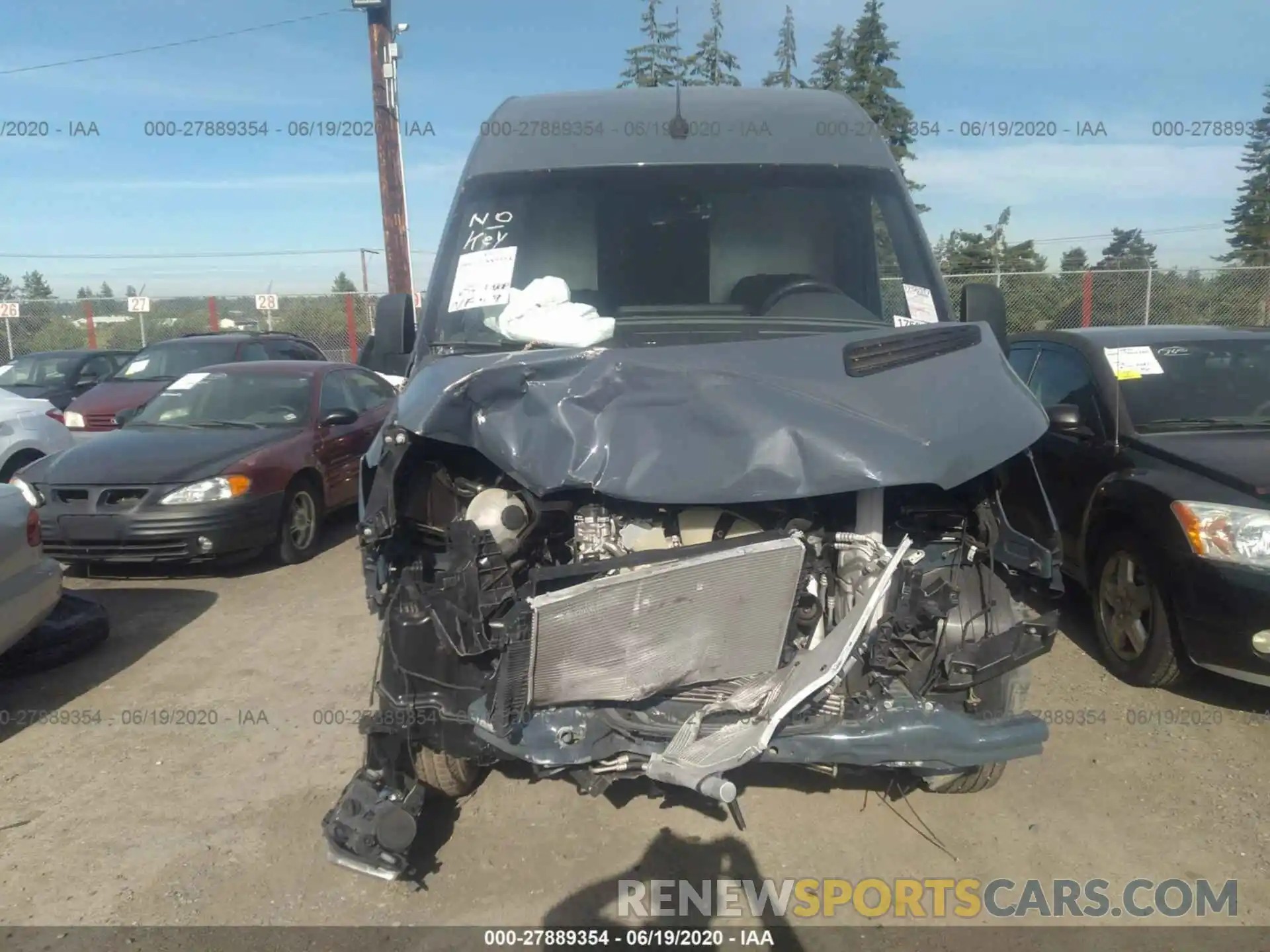 6 Photograph of a damaged car WD4PF0CD2KP041323 MERCEDES-BENZ SPRINTER 2019