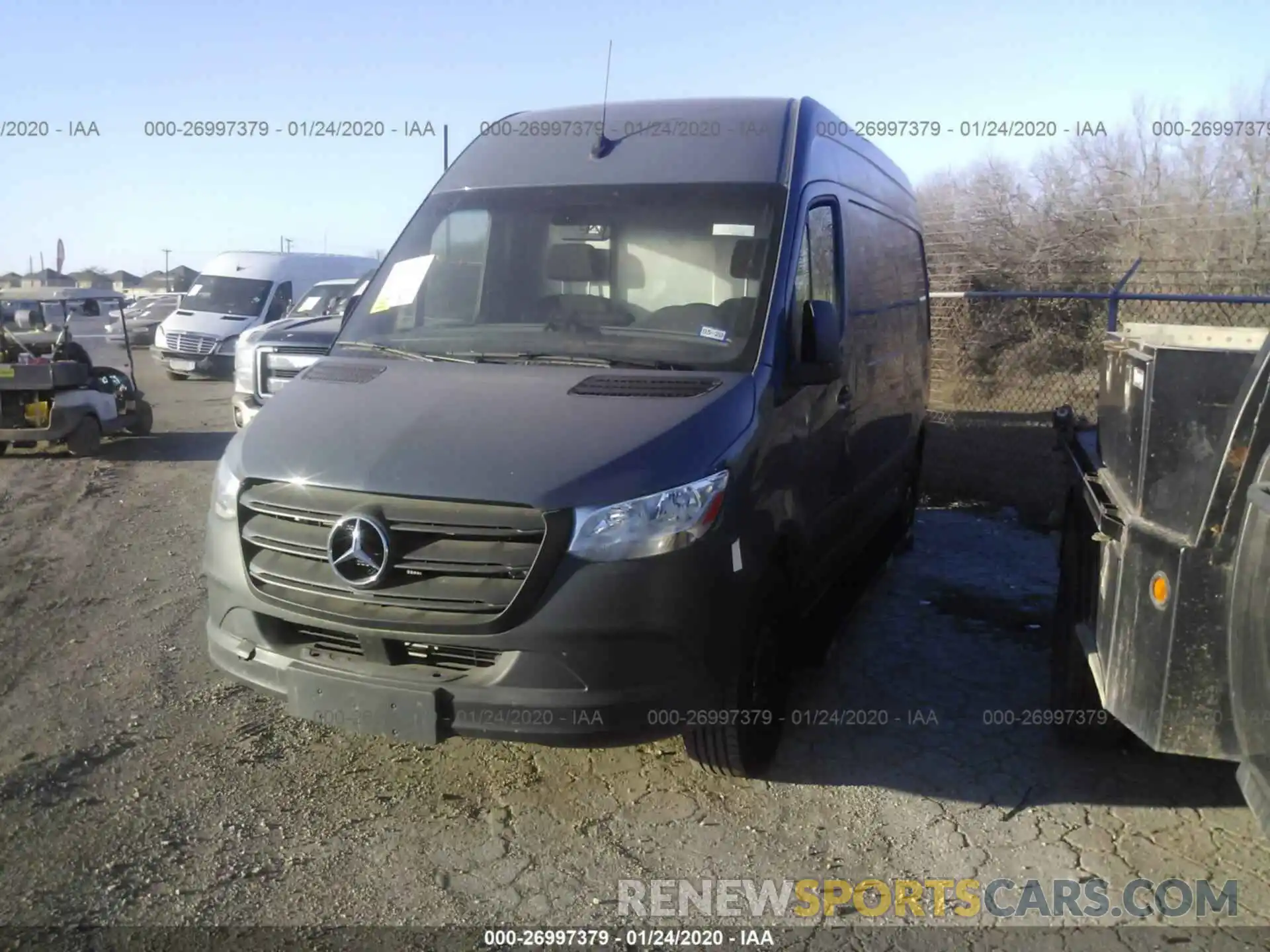 2 Фотография поврежденного автомобиля WD4PF0CD2KP058039 MERCEDES-BENZ SPRINTER 2019