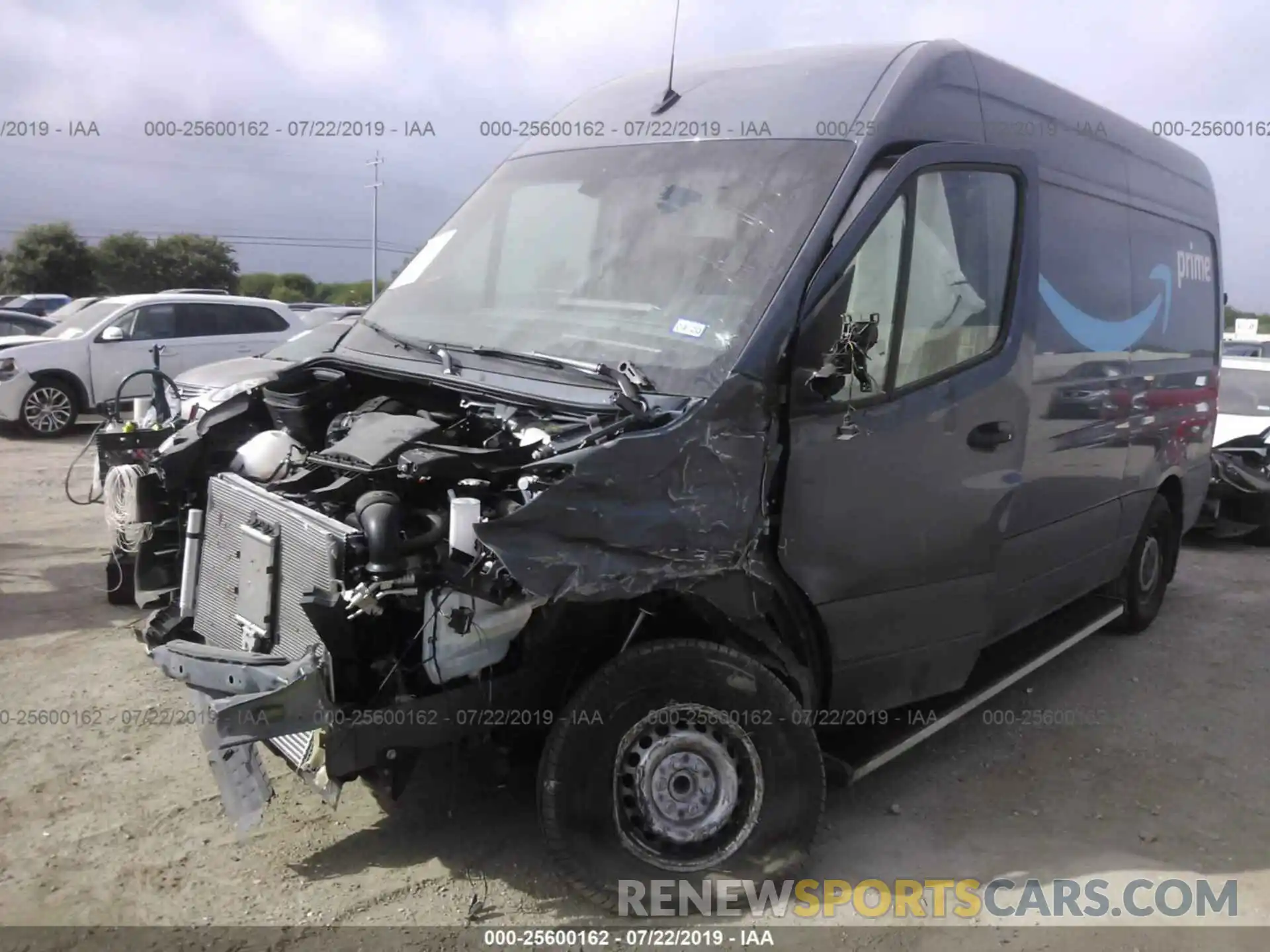 2 Photograph of a damaged car WD4PF0CD2KP066206 MERCEDES-BENZ SPRINTER 2019