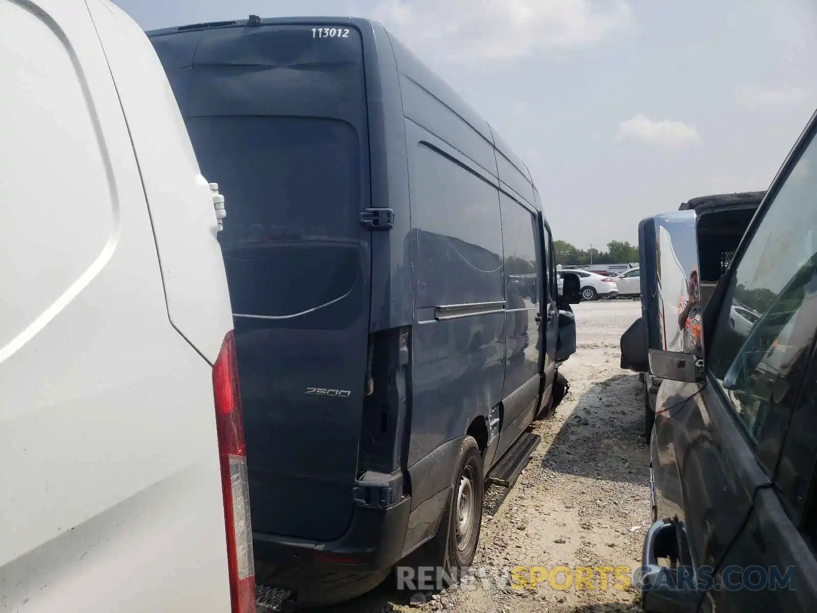 4 Photograph of a damaged car WD4PF0CD2KP090473 MERCEDES-BENZ SPRINTER 2019