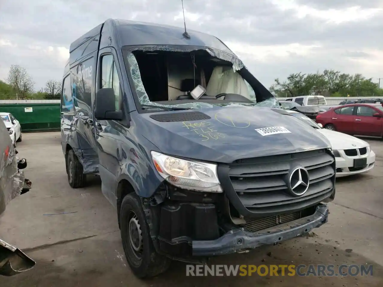 1 Photograph of a damaged car WD4PF0CD2KP091140 MERCEDES-BENZ SPRINTER 2019