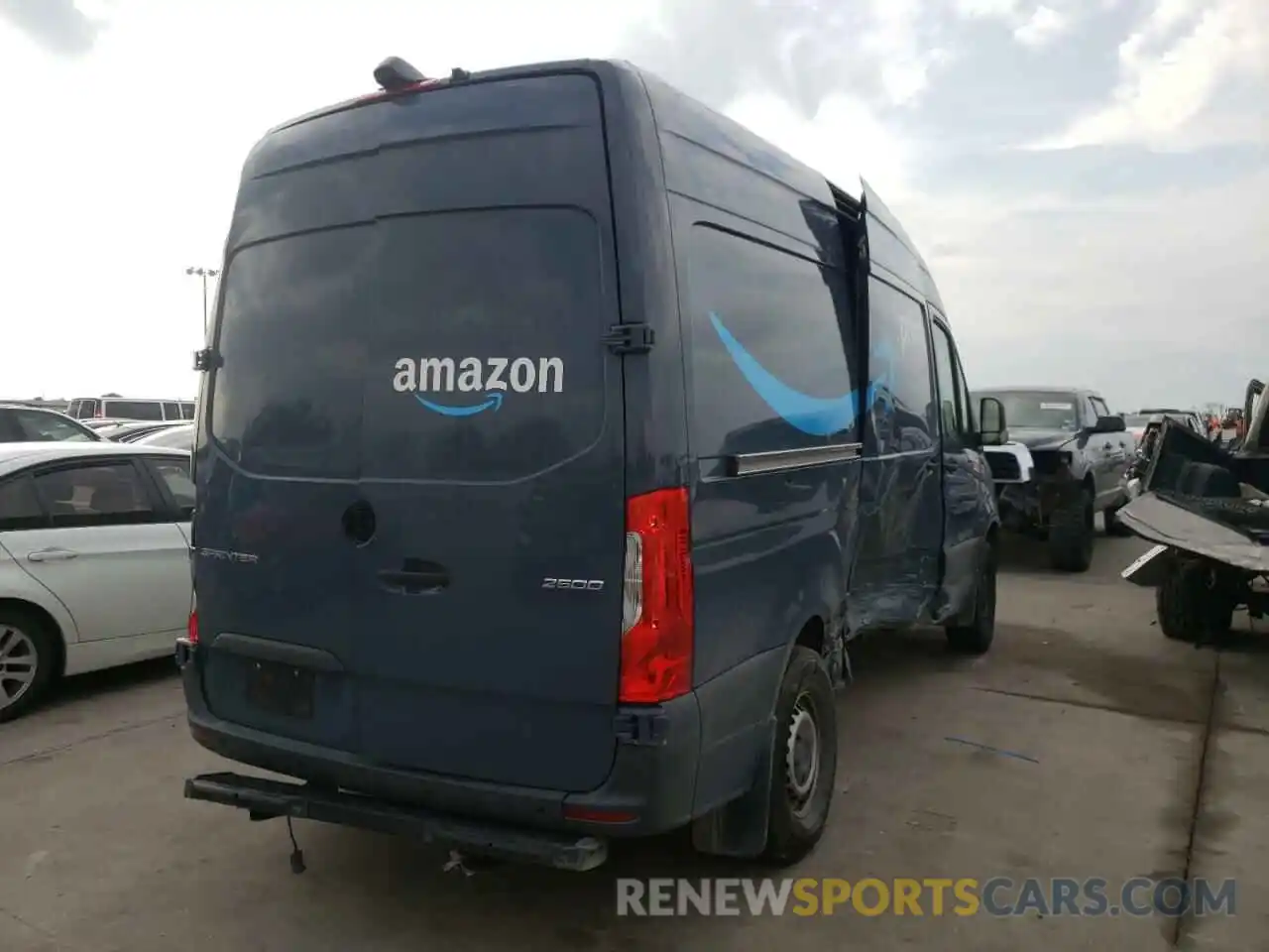 4 Фотография поврежденного автомобиля WD4PF0CD2KP091140 MERCEDES-BENZ SPRINTER 2019