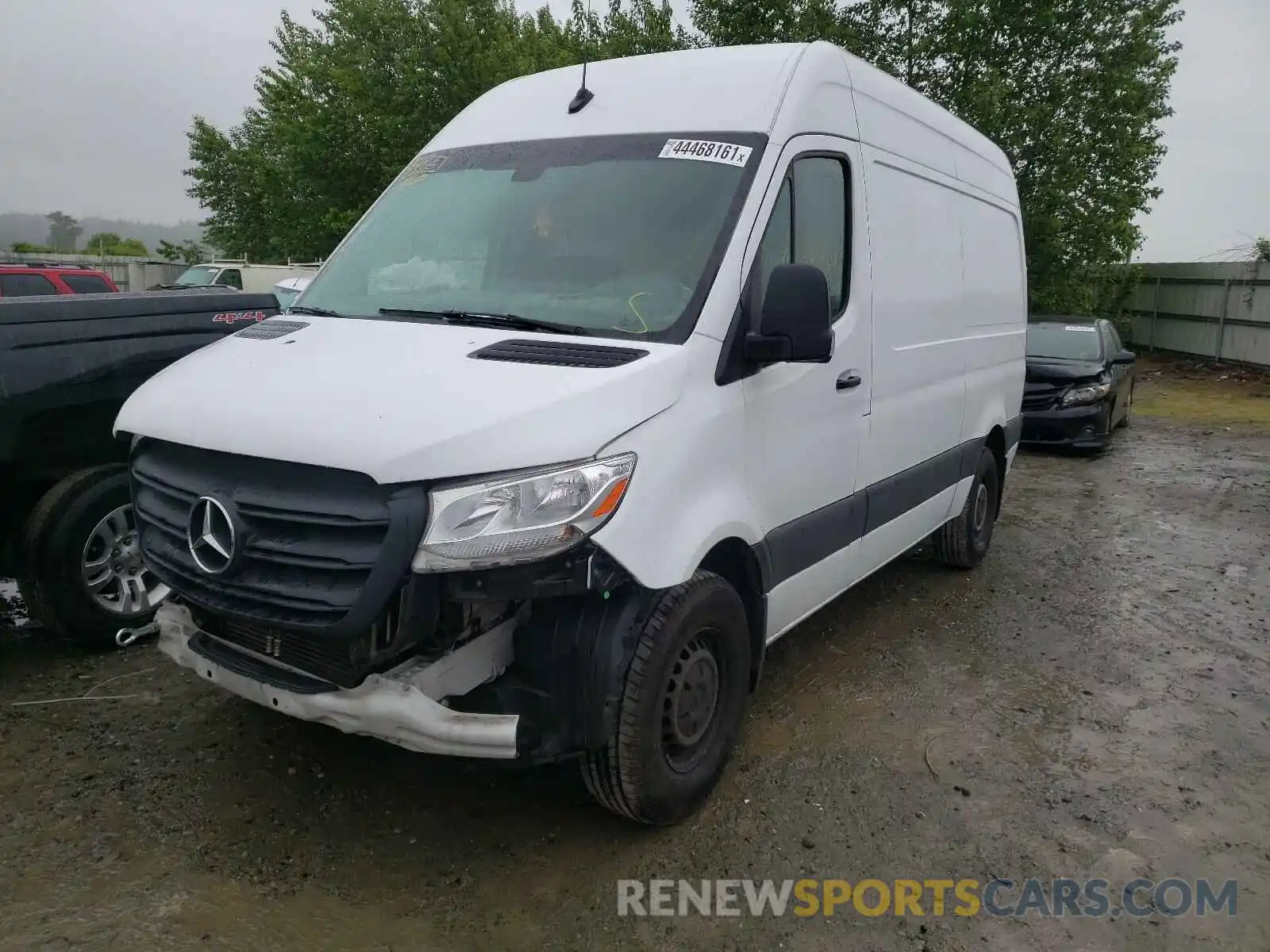 2 Photograph of a damaged car WD4PF0CD2KT000391 MERCEDES-BENZ SPRINTER 2019