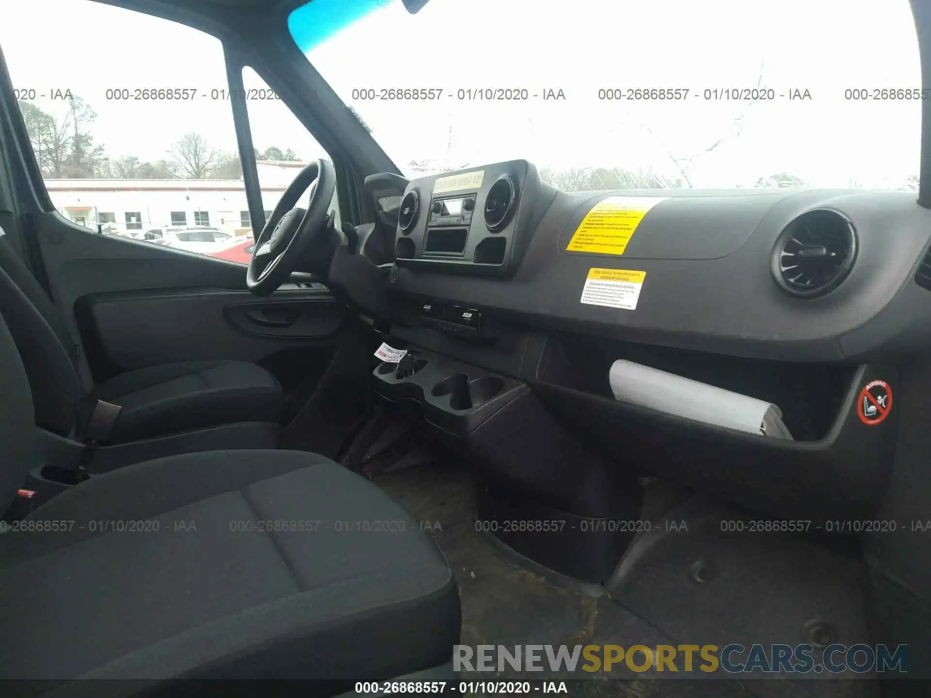 5 Photograph of a damaged car WD4PF0CD2KT004926 MERCEDES-BENZ SPRINTER 2019