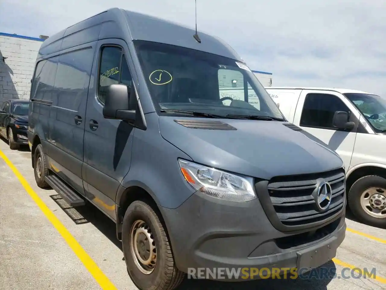 1 Фотография поврежденного автомобиля WD4PF0CD3KP043713 MERCEDES-BENZ SPRINTER 2019