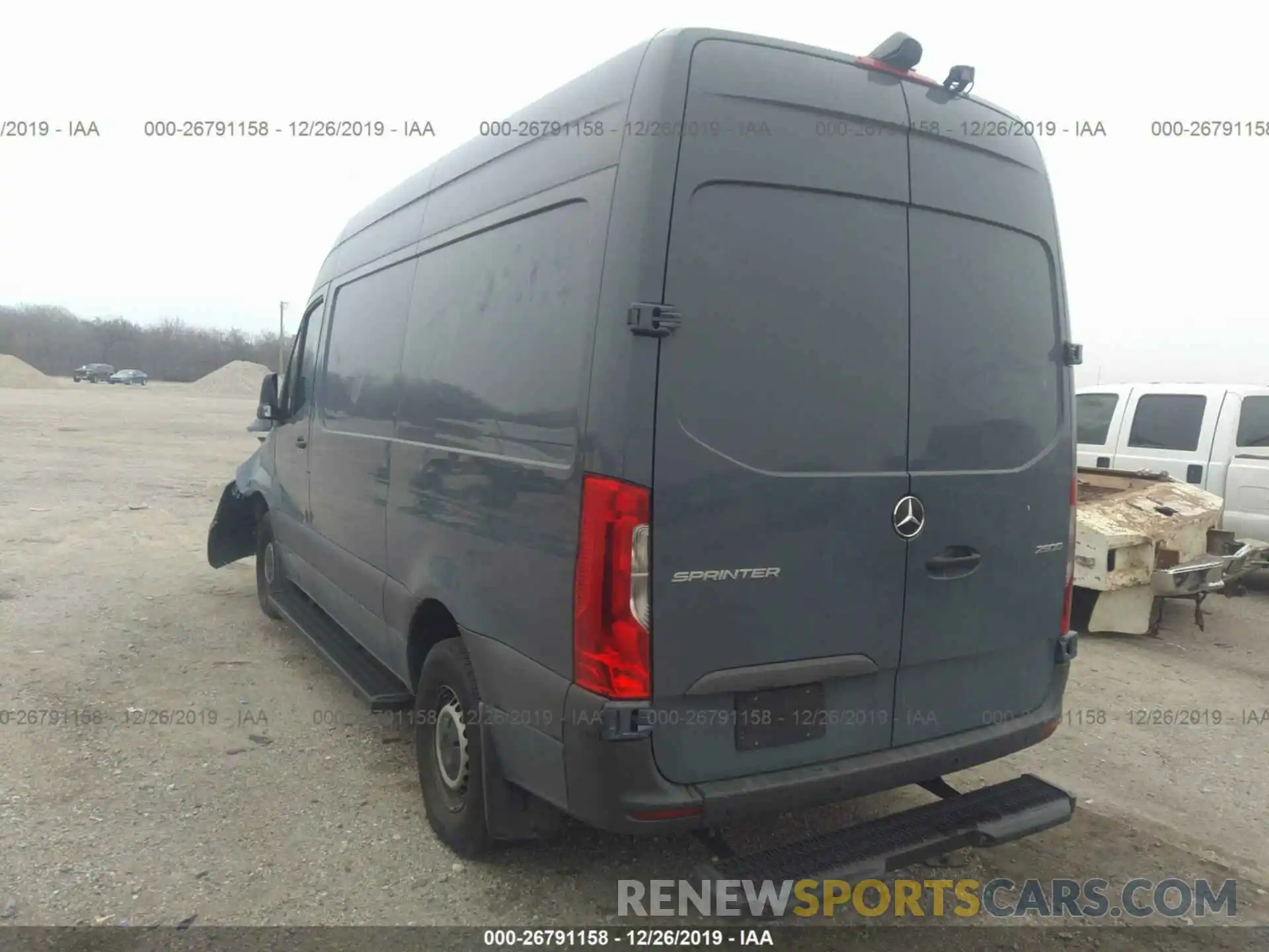 3 Фотография поврежденного автомобиля WD4PF0CD4KP031554 MERCEDES-BENZ SPRINTER 2019