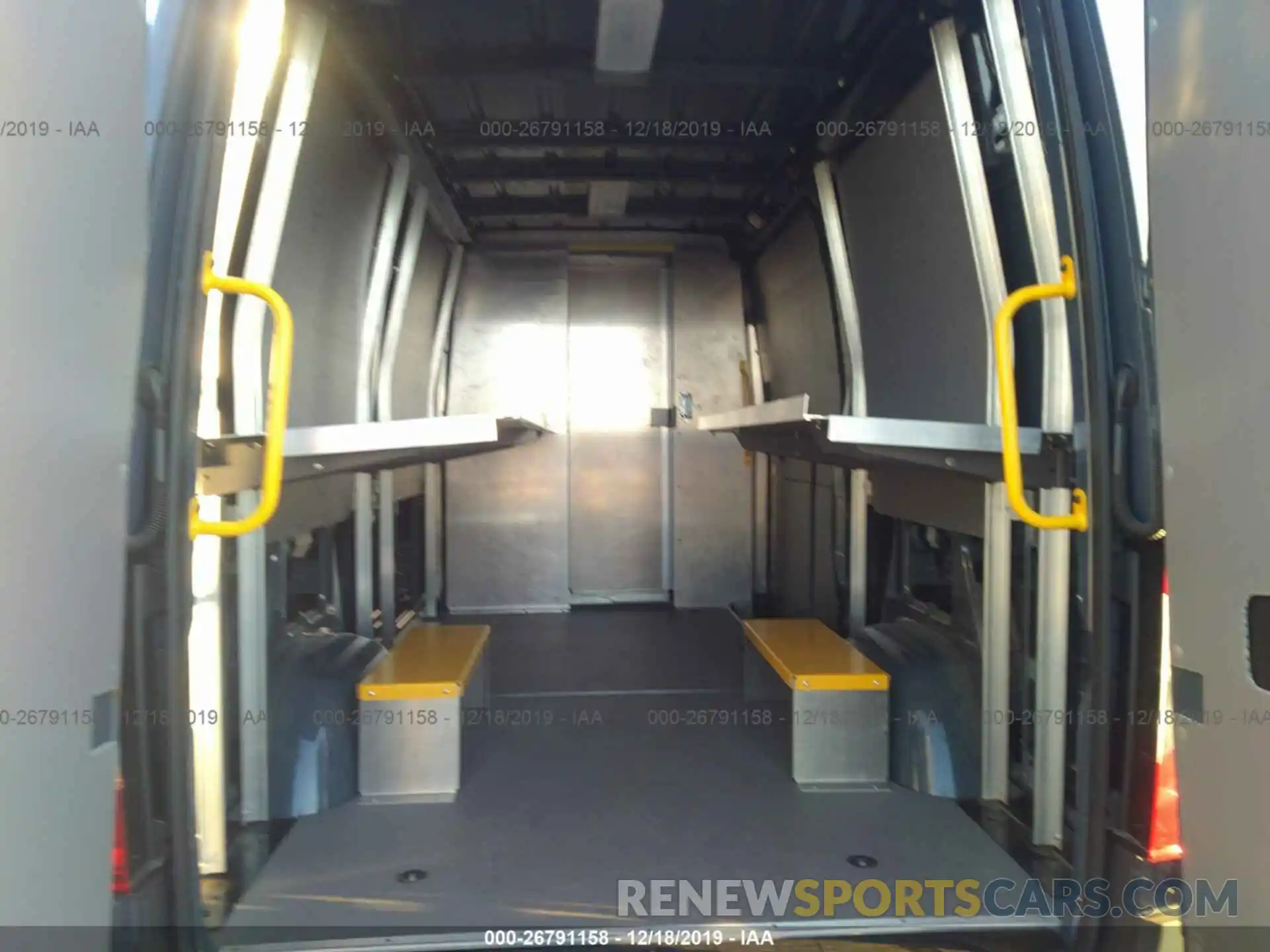 8 Фотография поврежденного автомобиля WD4PF0CD4KP031554 MERCEDES-BENZ SPRINTER 2019