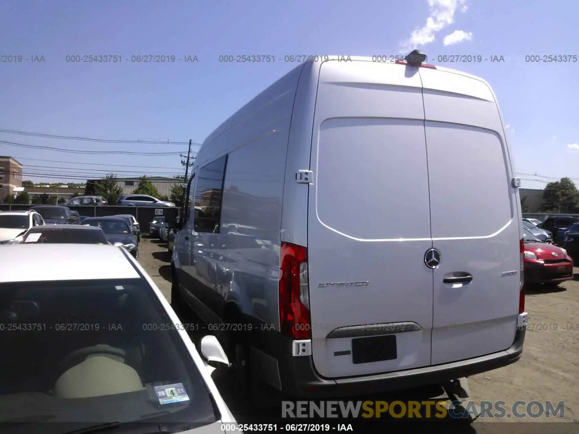 3 Photograph of a damaged car WD4PF0CD4KP037175 MERCEDES-BENZ SPRINTER 2019