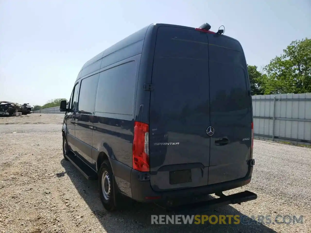 3 Photograph of a damaged car WD4PF0CD4KP040982 MERCEDES-BENZ SPRINTER 2019