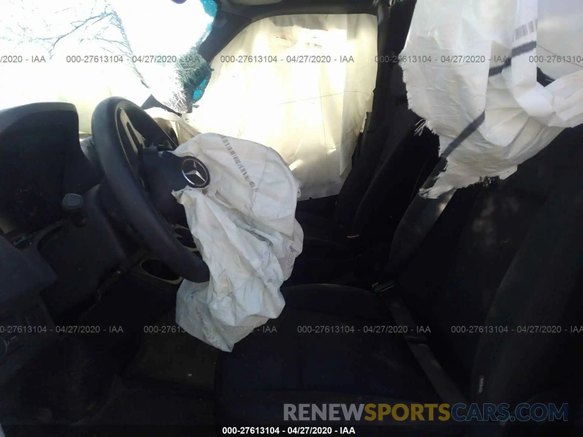 5 Photograph of a damaged car WD4PF0CD5KT004919 MERCEDES-BENZ SPRINTER 2019