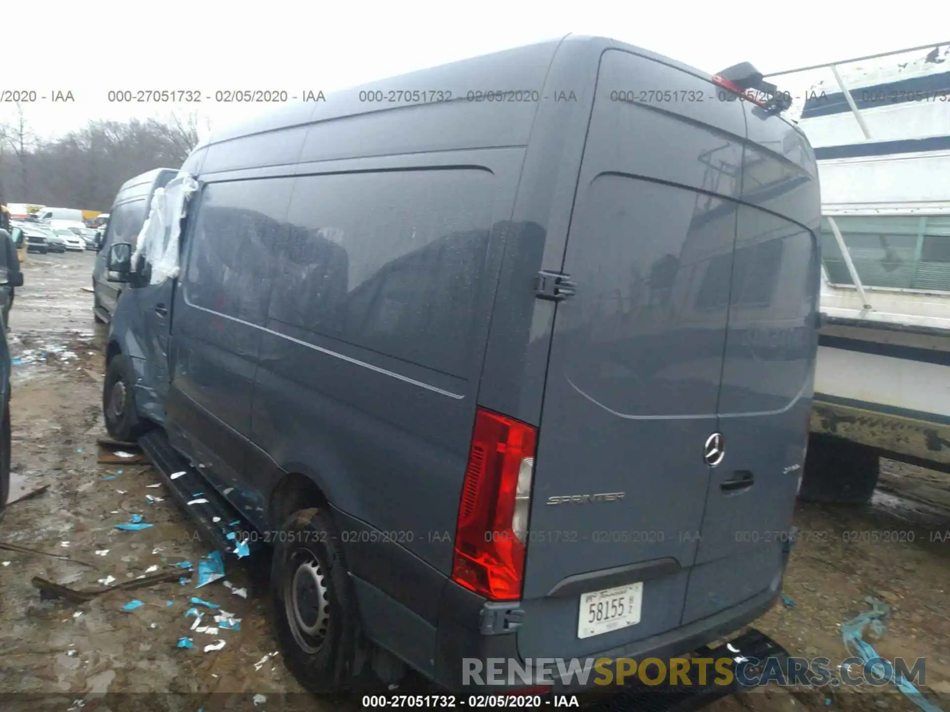 3 Фотография поврежденного автомобиля WD4PF0CD6KP032138 MERCEDES-BENZ SPRINTER 2019