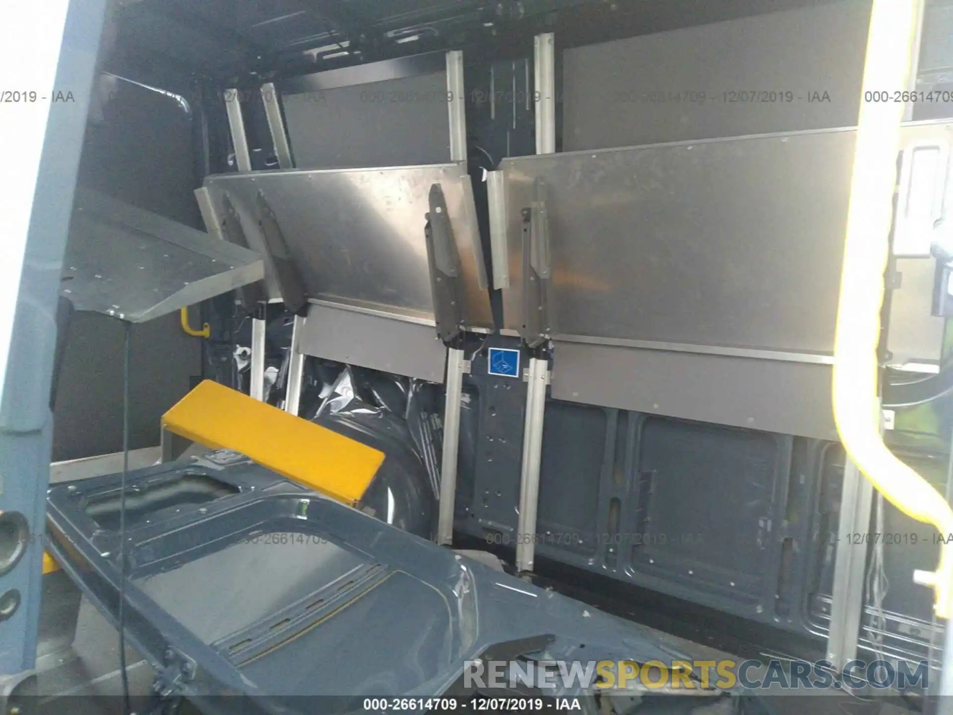 8 Photograph of a damaged car WD4PF0CD7KP030429 MERCEDES-BENZ SPRINTER 2019