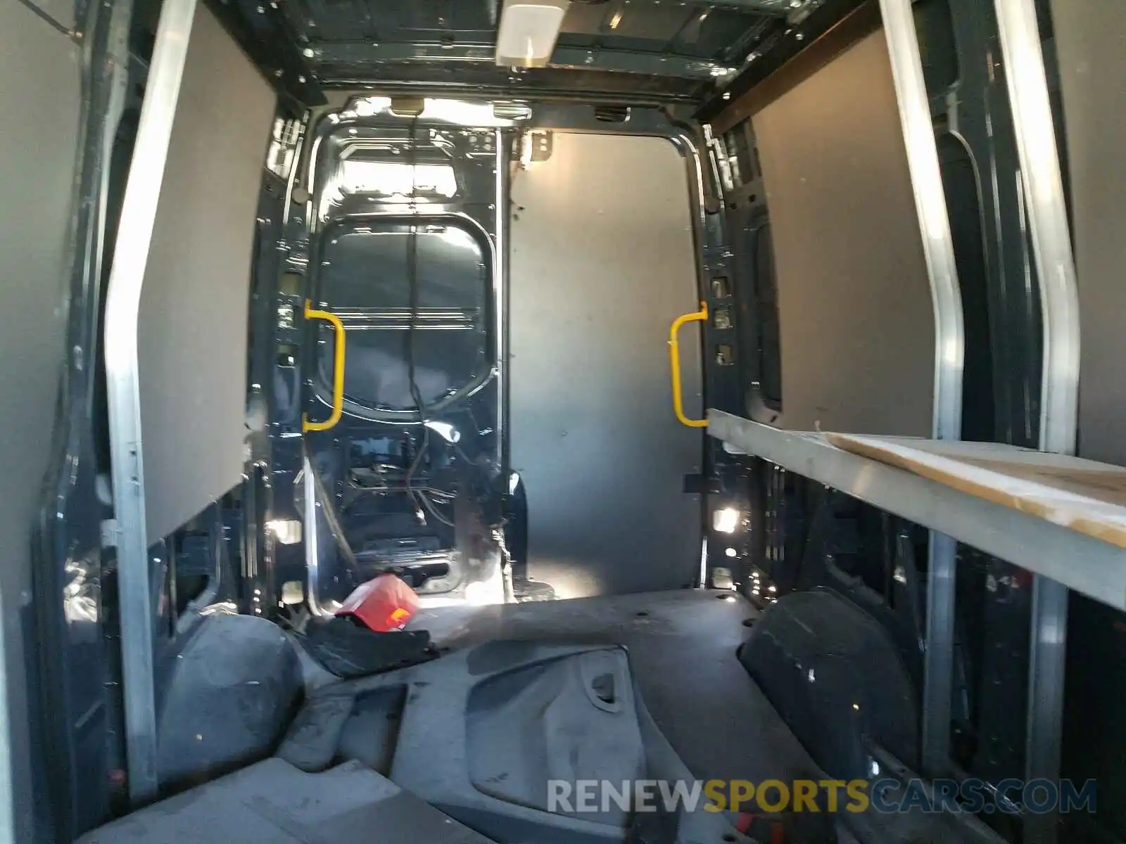 6 Photograph of a damaged car WD4PF0CD7KP030849 MERCEDES-BENZ SPRINTER 2019