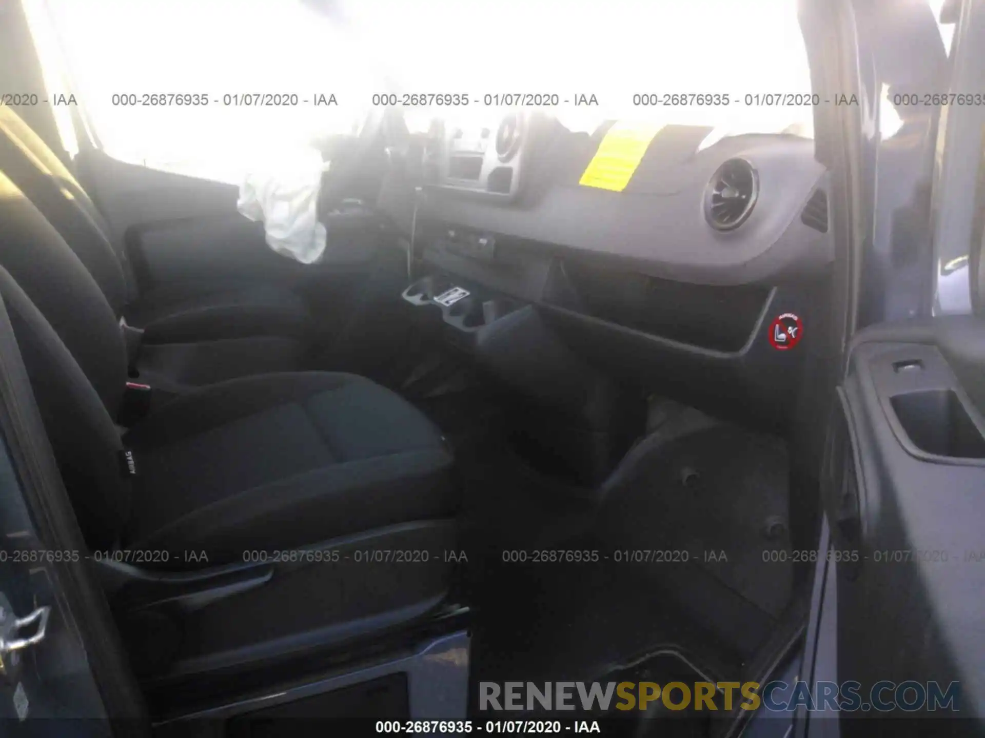 5 Photograph of a damaged car WD4PF0CD7KP043018 MERCEDES-BENZ SPRINTER 2019