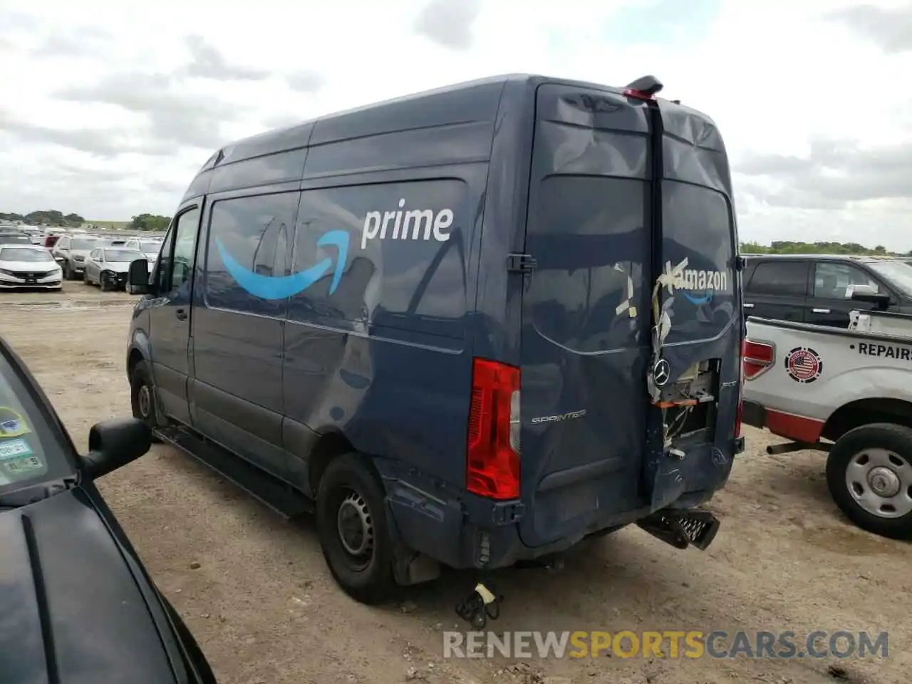 3 Фотография поврежденного автомобиля WD4PF0CD7KT003965 MERCEDES-BENZ SPRINTER 2019