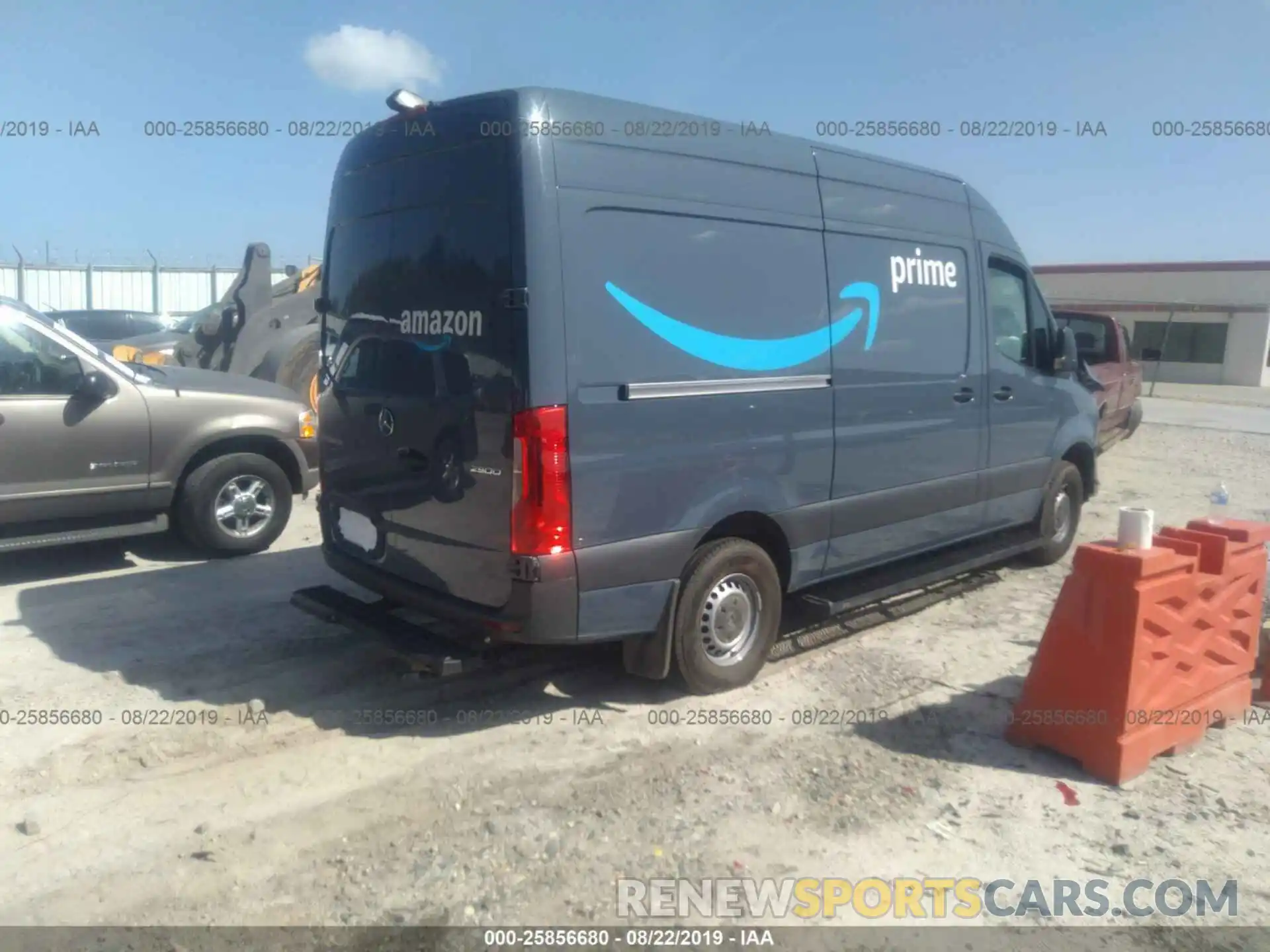 4 Фотография поврежденного автомобиля WD4PF0CD7KT004789 MERCEDES-BENZ SPRINTER 2019