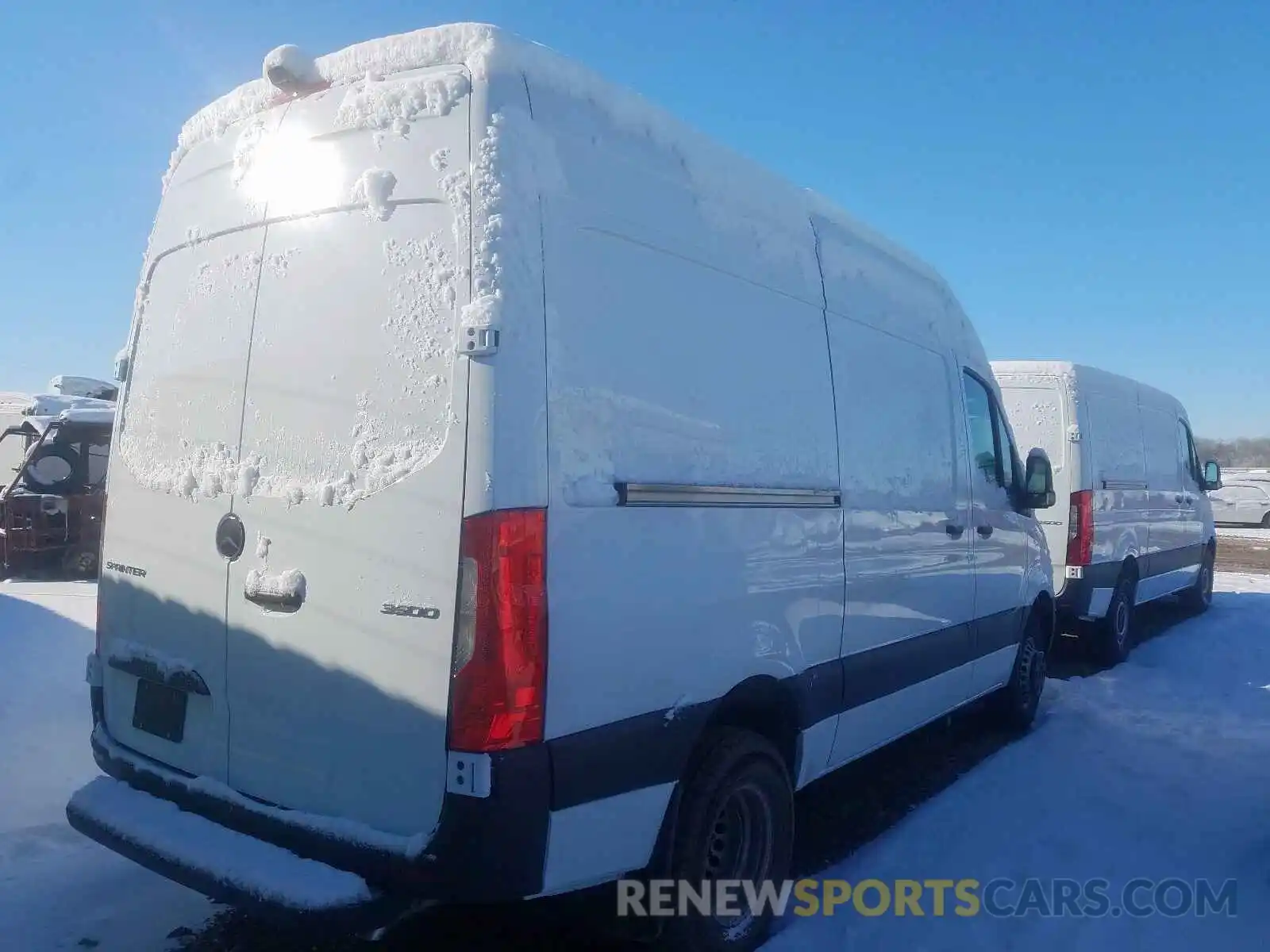 4 Photograph of a damaged car WD4PF0CD7KT011001 MERCEDES-BENZ SPRINTER 2019