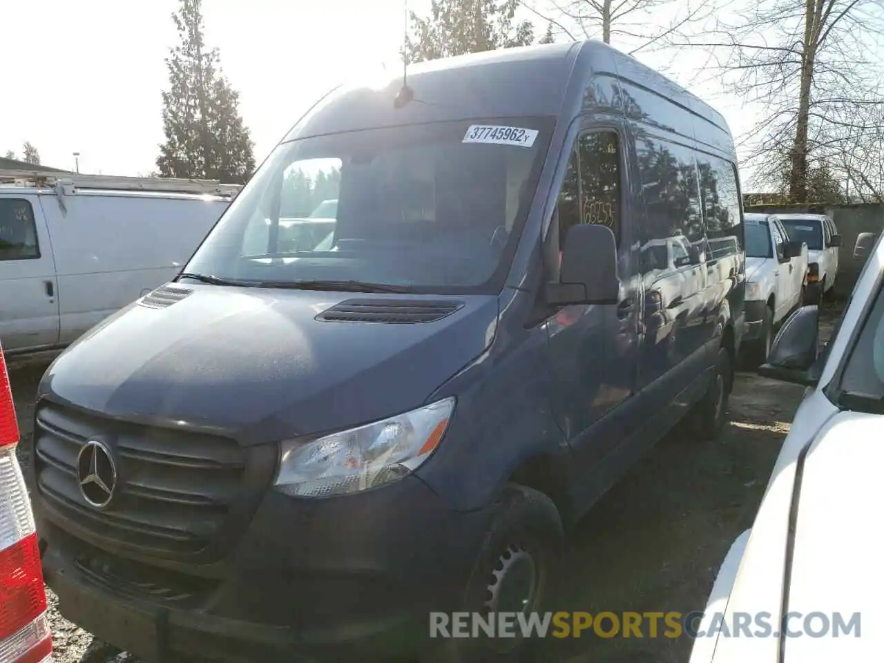 2 Photograph of a damaged car WD4PF0CD8KP044727 MERCEDES-BENZ SPRINTER 2019