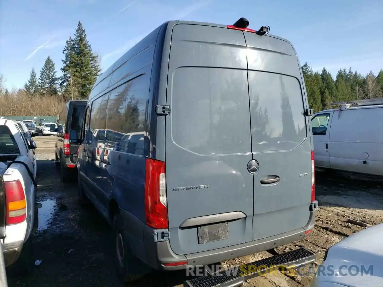 3 Фотография поврежденного автомобиля WD4PF0CD8KP044727 MERCEDES-BENZ SPRINTER 2019