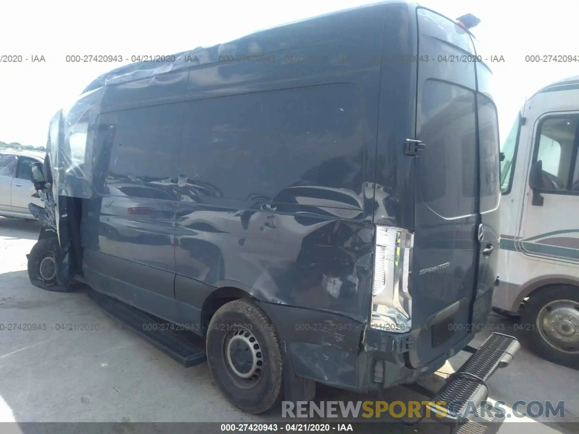 3 Фотография поврежденного автомобиля WD4PF0CD8KP094155 MERCEDES-BENZ SPRINTER 2019