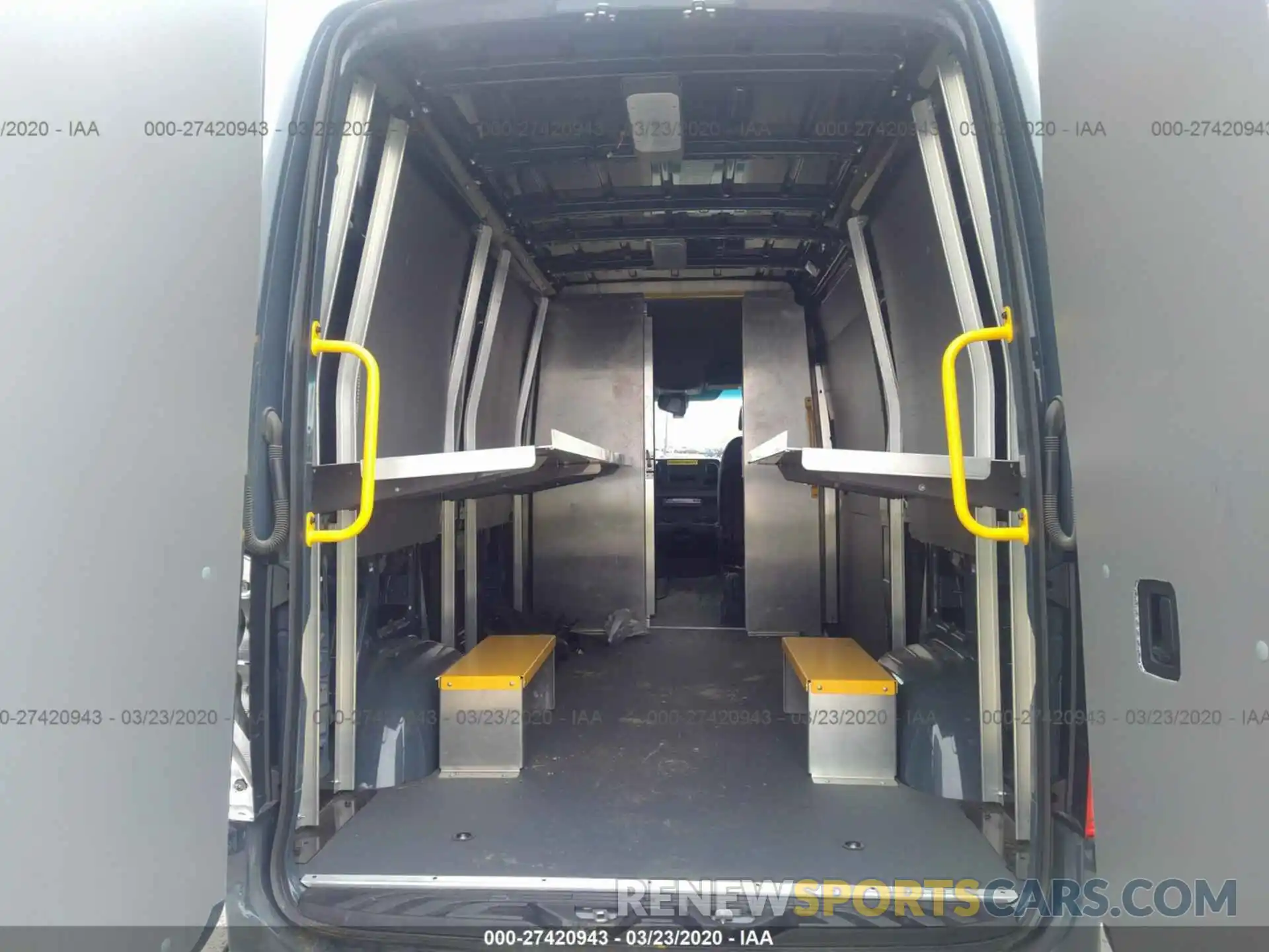 8 Фотография поврежденного автомобиля WD4PF0CD8KP094155 MERCEDES-BENZ SPRINTER 2019