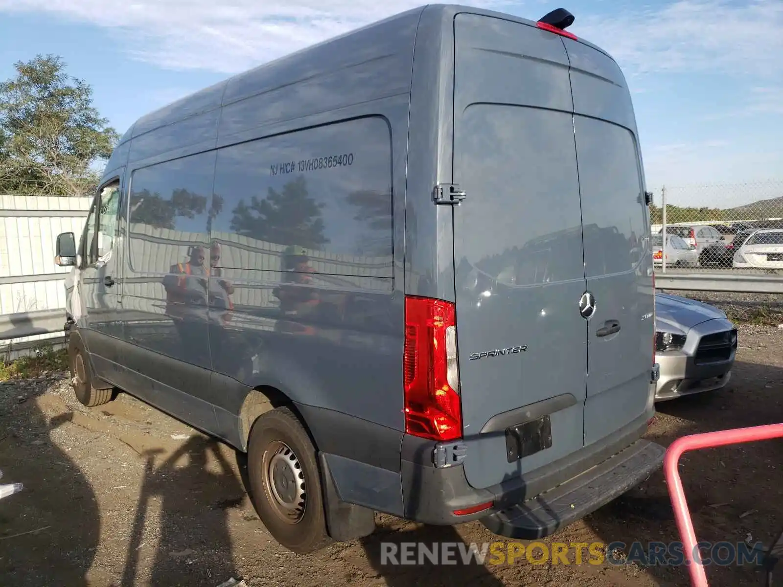 3 Фотография поврежденного автомобиля WD4PF0CD9KP035843 MERCEDES-BENZ SPRINTER 2019