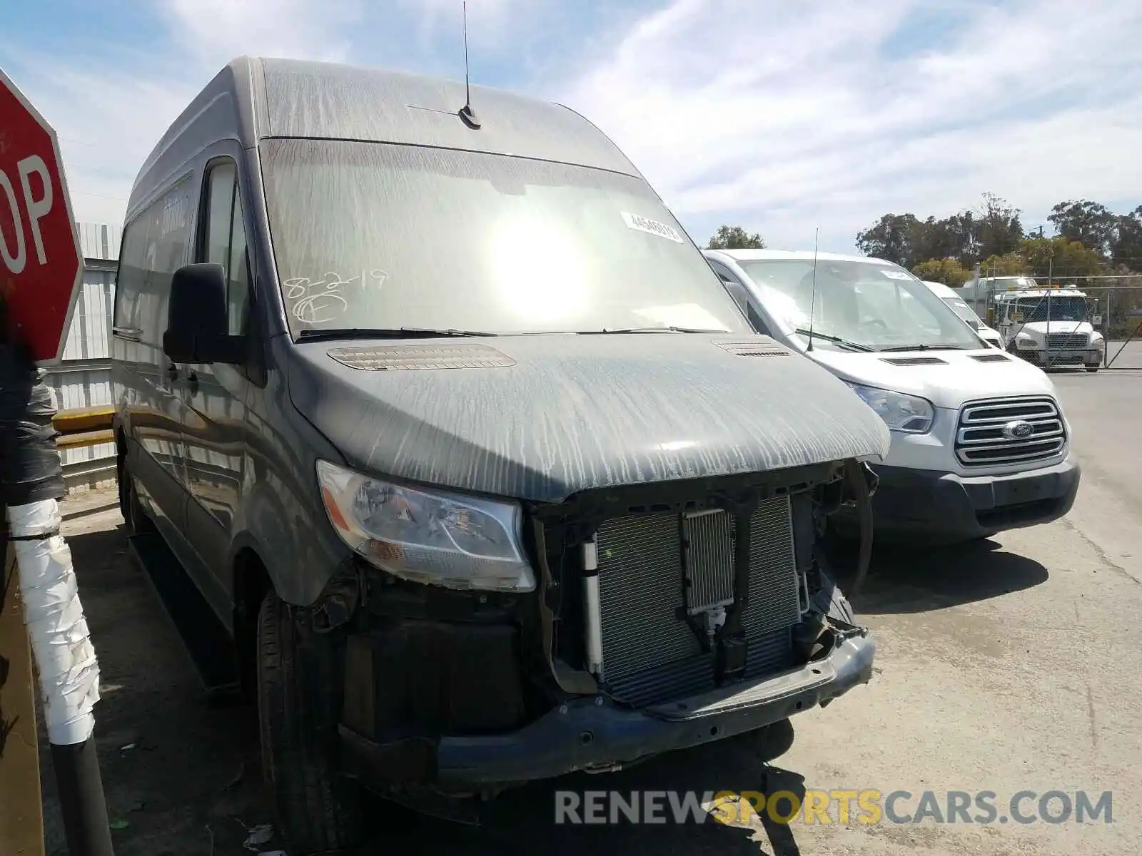 1 Photograph of a damaged car WD4PF0CD9KP043036 MERCEDES-BENZ SPRINTER 2019