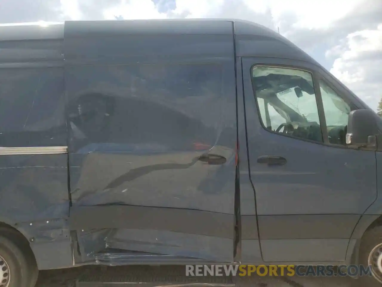 10 Photograph of a damaged car WD4PF0CD9KP102036 MERCEDES-BENZ SPRINTER 2019