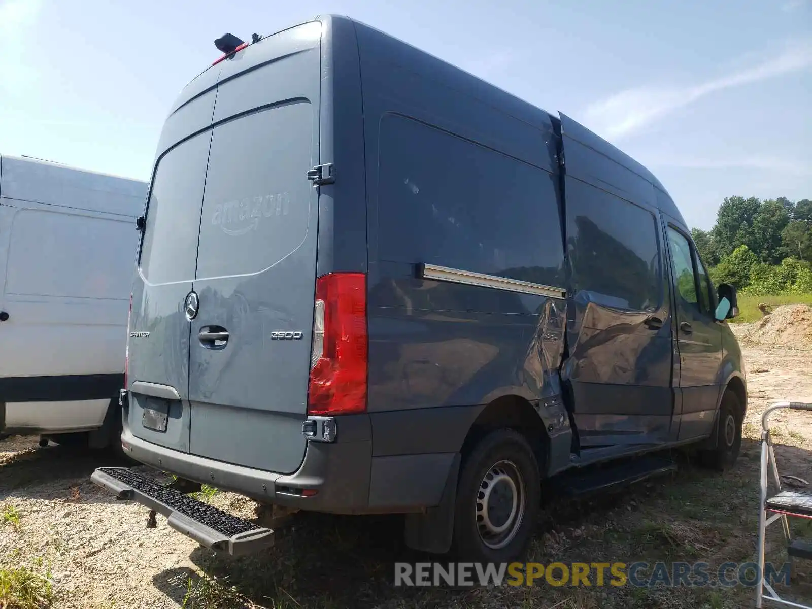 4 Фотография поврежденного автомобиля WD4PF0CD9KP102036 MERCEDES-BENZ SPRINTER 2019