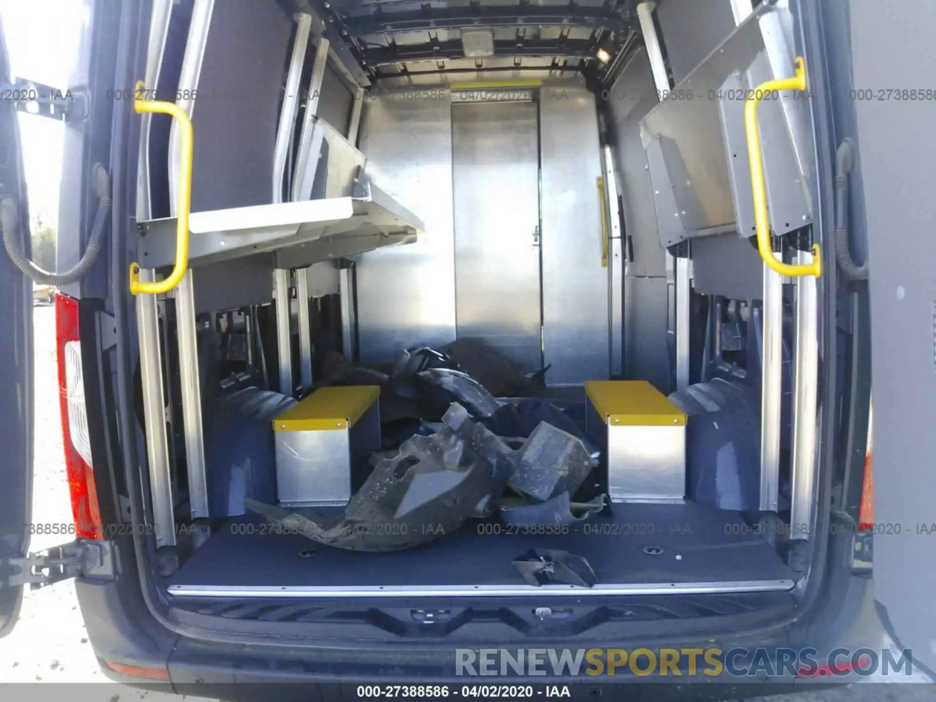 8 Photograph of a damaged car WD4PF0CD9KP105664 MERCEDES-BENZ SPRINTER 2019