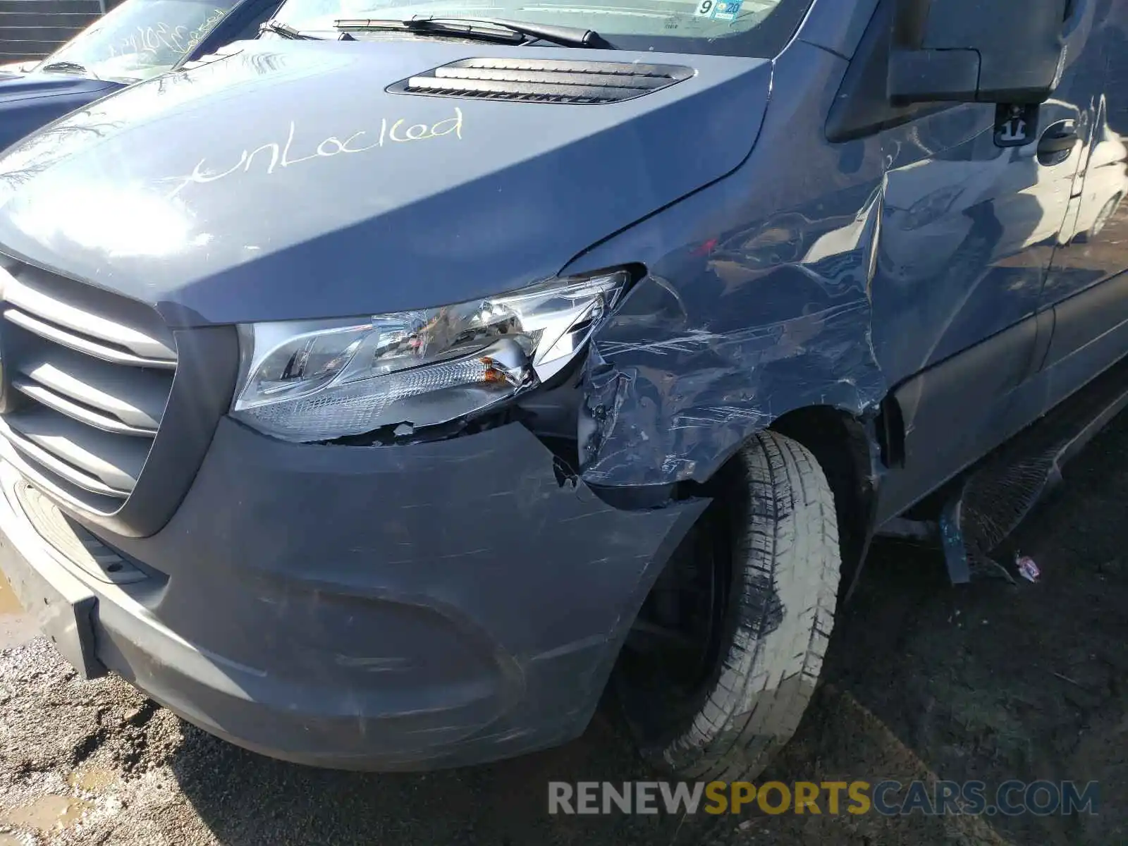 9 Photograph of a damaged car WD4PF0CD9KT004275 MERCEDES-BENZ SPRINTER 2019