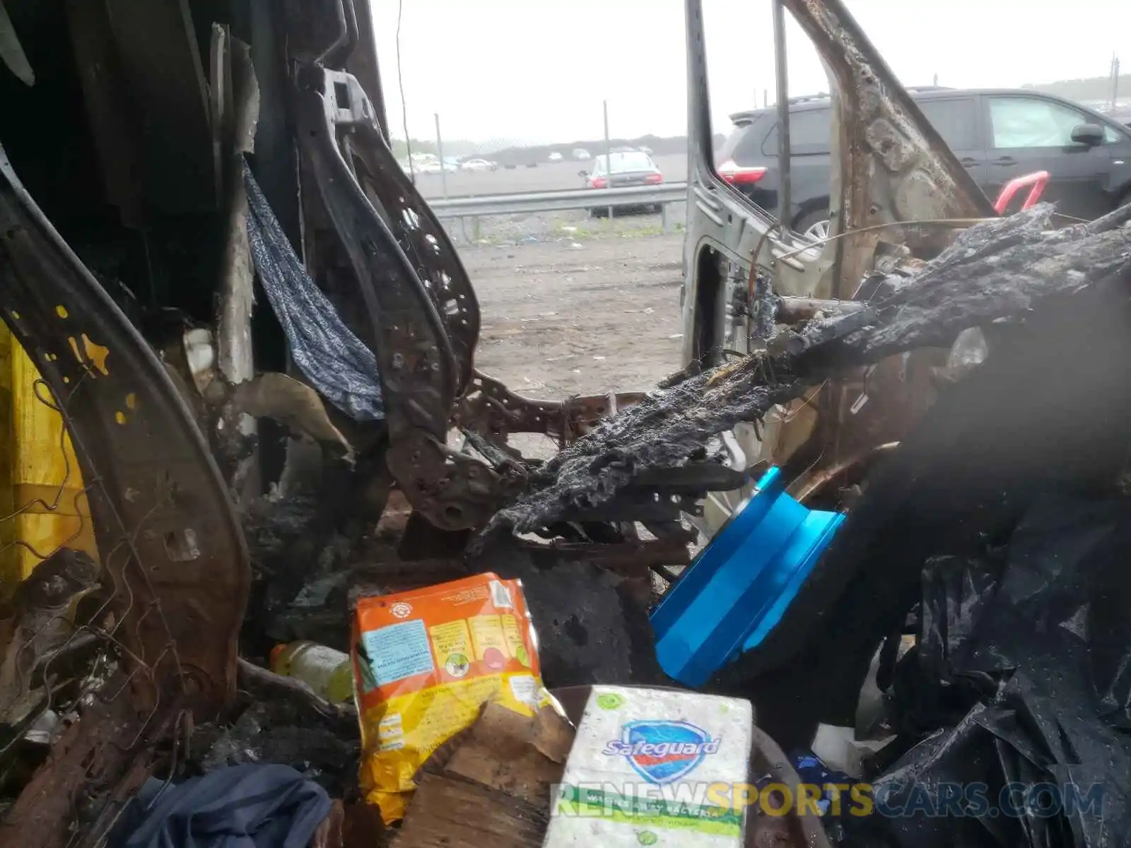 5 Photograph of a damaged car WD4PF0CD9KT004664 MERCEDES-BENZ SPRINTER 2019