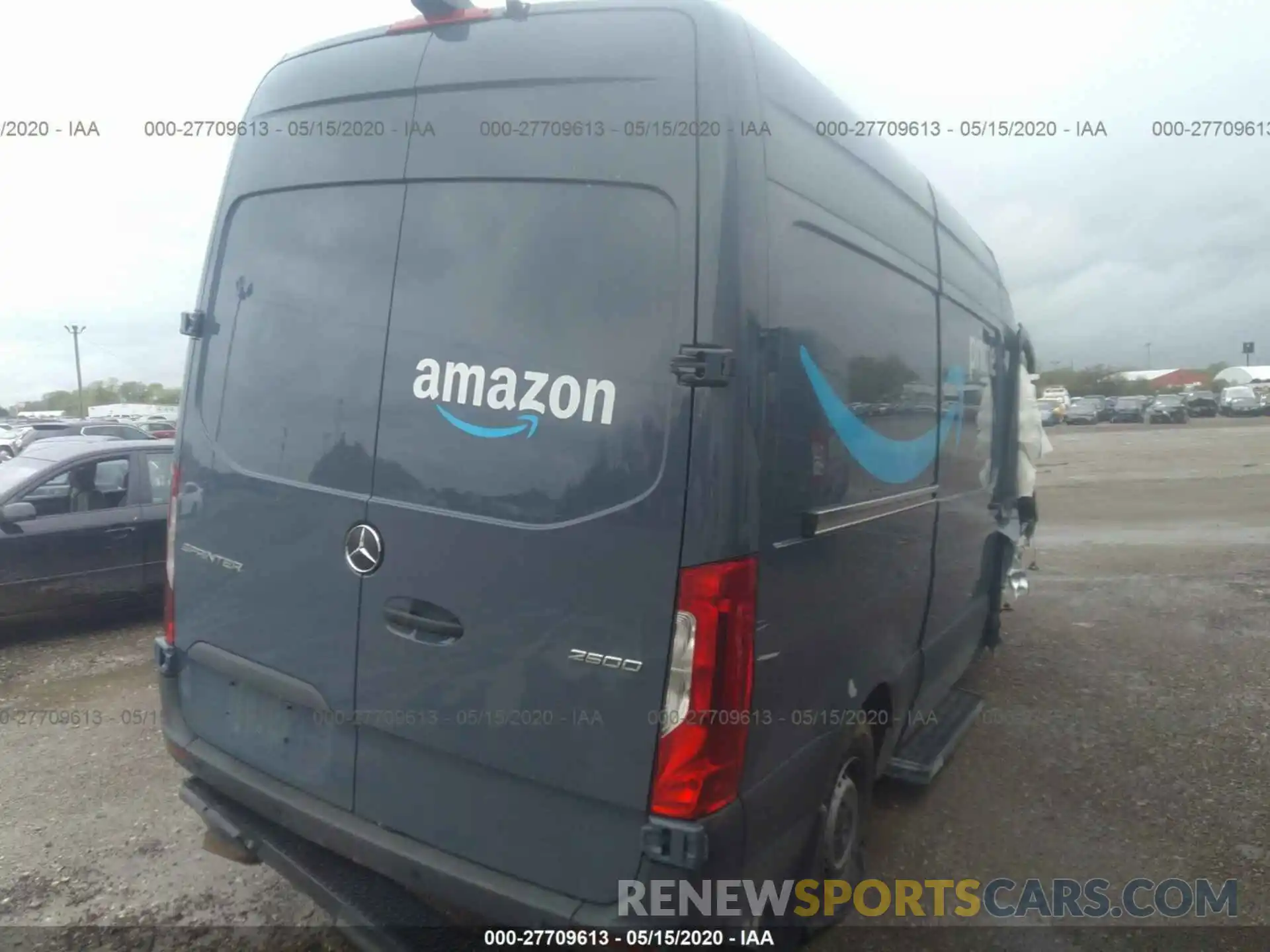 4 Photograph of a damaged car WD4PF0CD9KT004745 MERCEDES-BENZ SPRINTER 2019