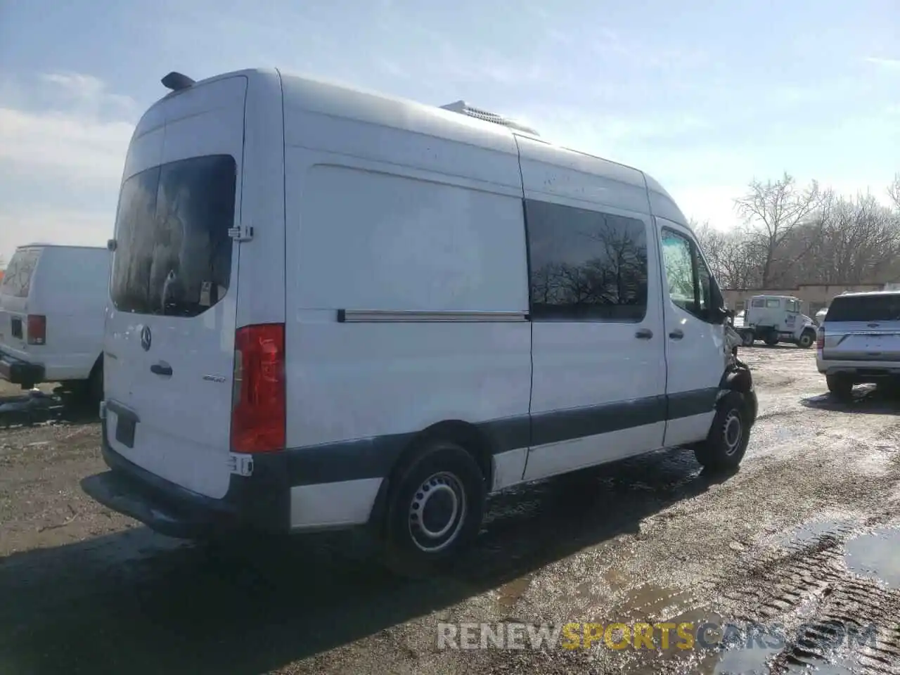 4 Photograph of a damaged car WD4PF0CDXKP040999 MERCEDES-BENZ SPRINTER 2019